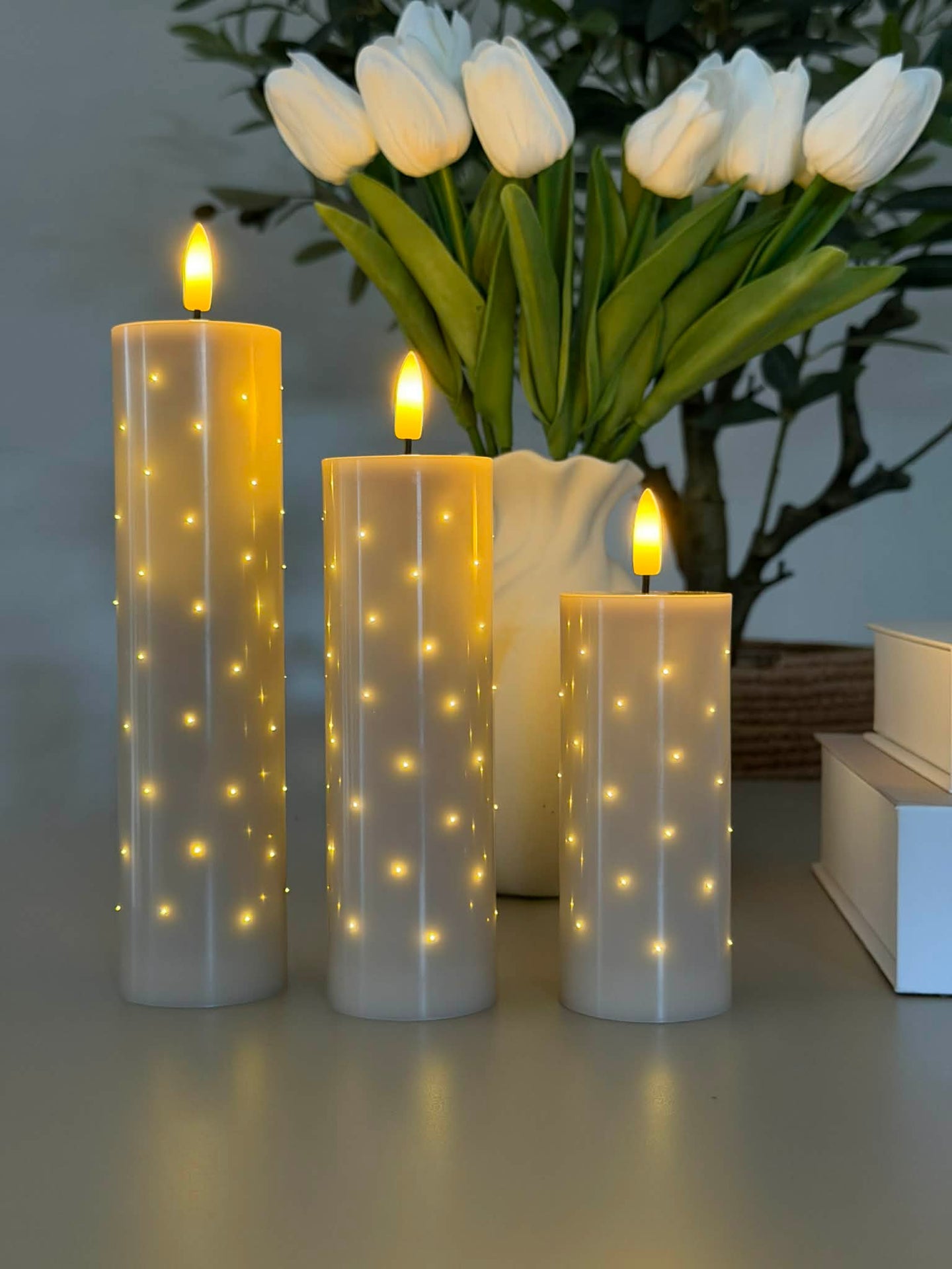 LED Blockkerzen TWINKLE beige - Set mit 3 Kerzen.