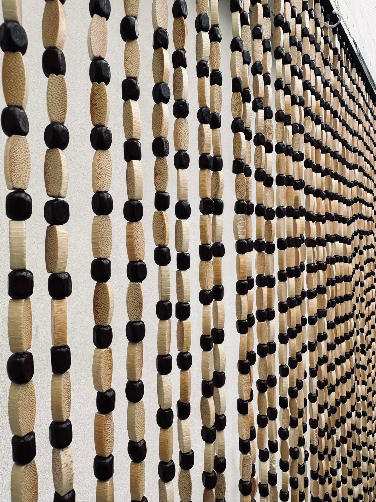 Forhæng i Natur træperler - Brun 120x200cm Ekstra bred - VIAMAJA.DK