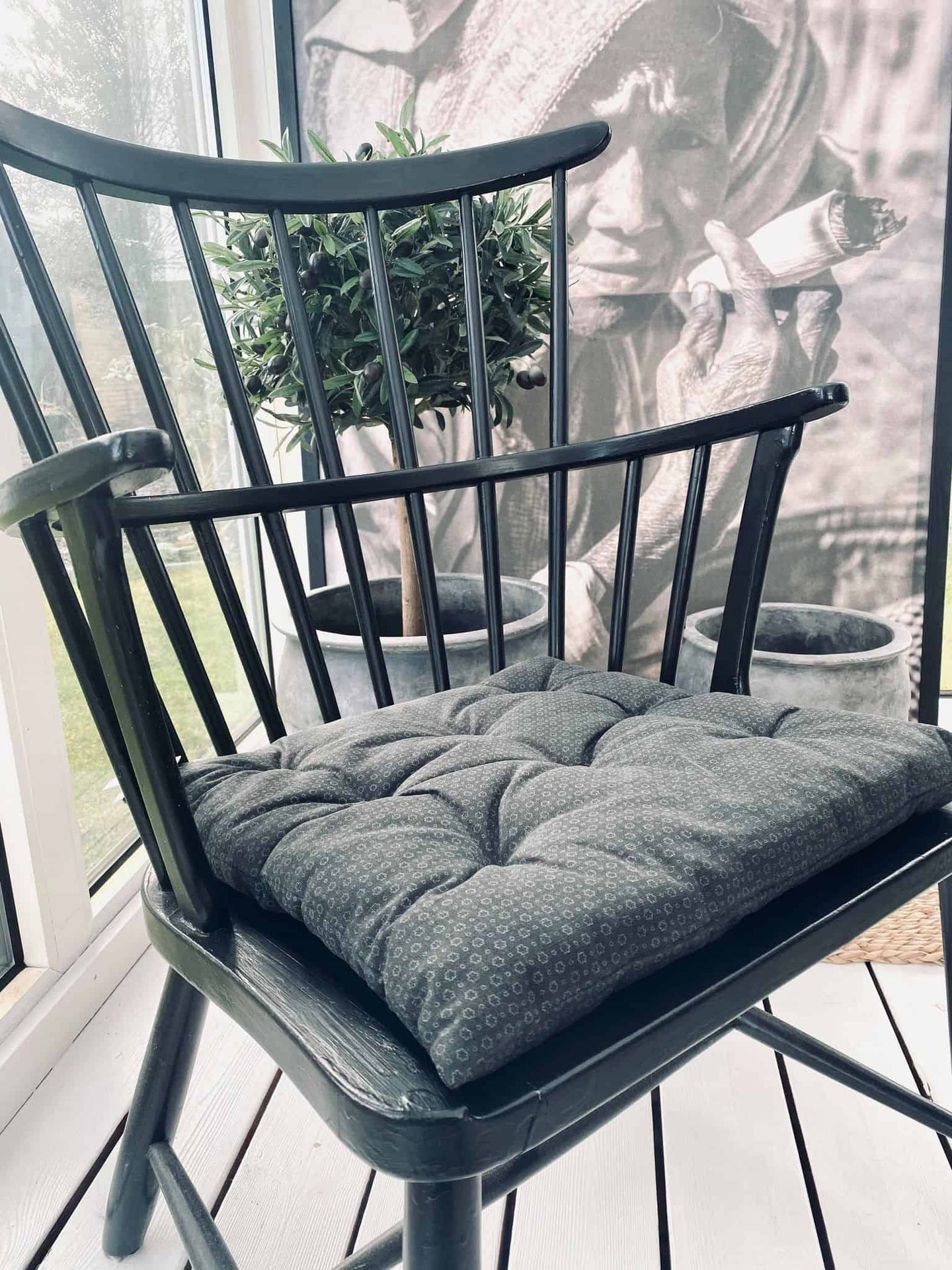 Futon-Kissen – Schwarz/Grau – 40×40 – VIAMAJA.DK