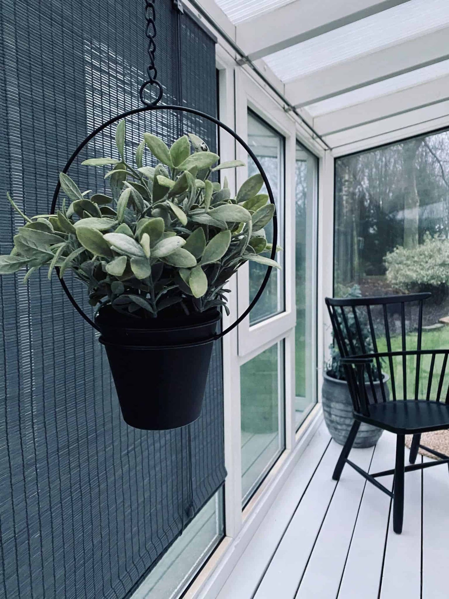 Hængepotte - Skjuler m/ophæng - Lille - VIAMAJA.DK
