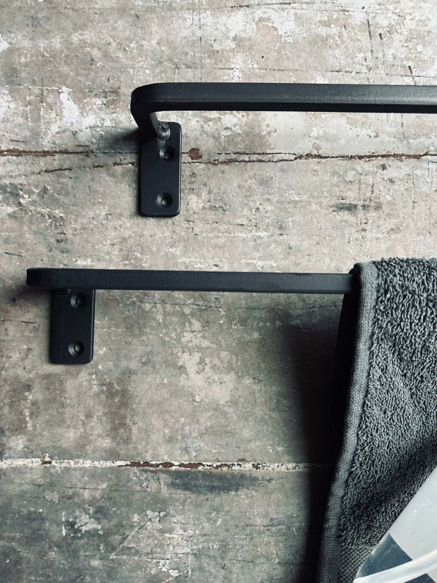 Håndklædeholder - Black 60cm - VIAMAJA.DK