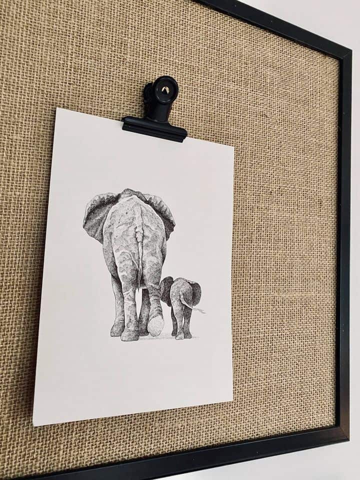 Hessian opslagstavle m. Sort Træramme – 60x40 - VIAMAJA.DK