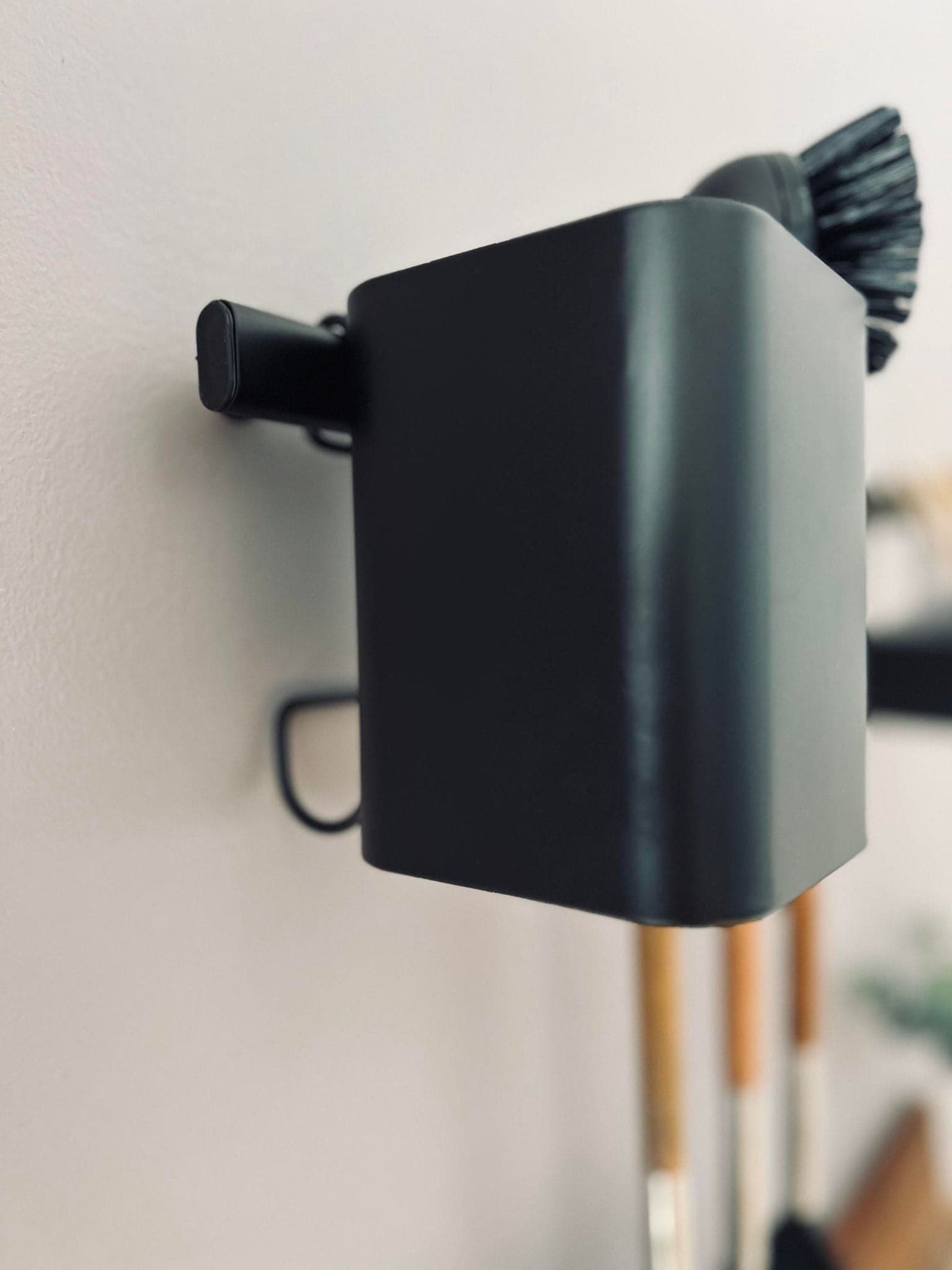 Hylde - Black ORGANIZER  - VIAMAJA.DK