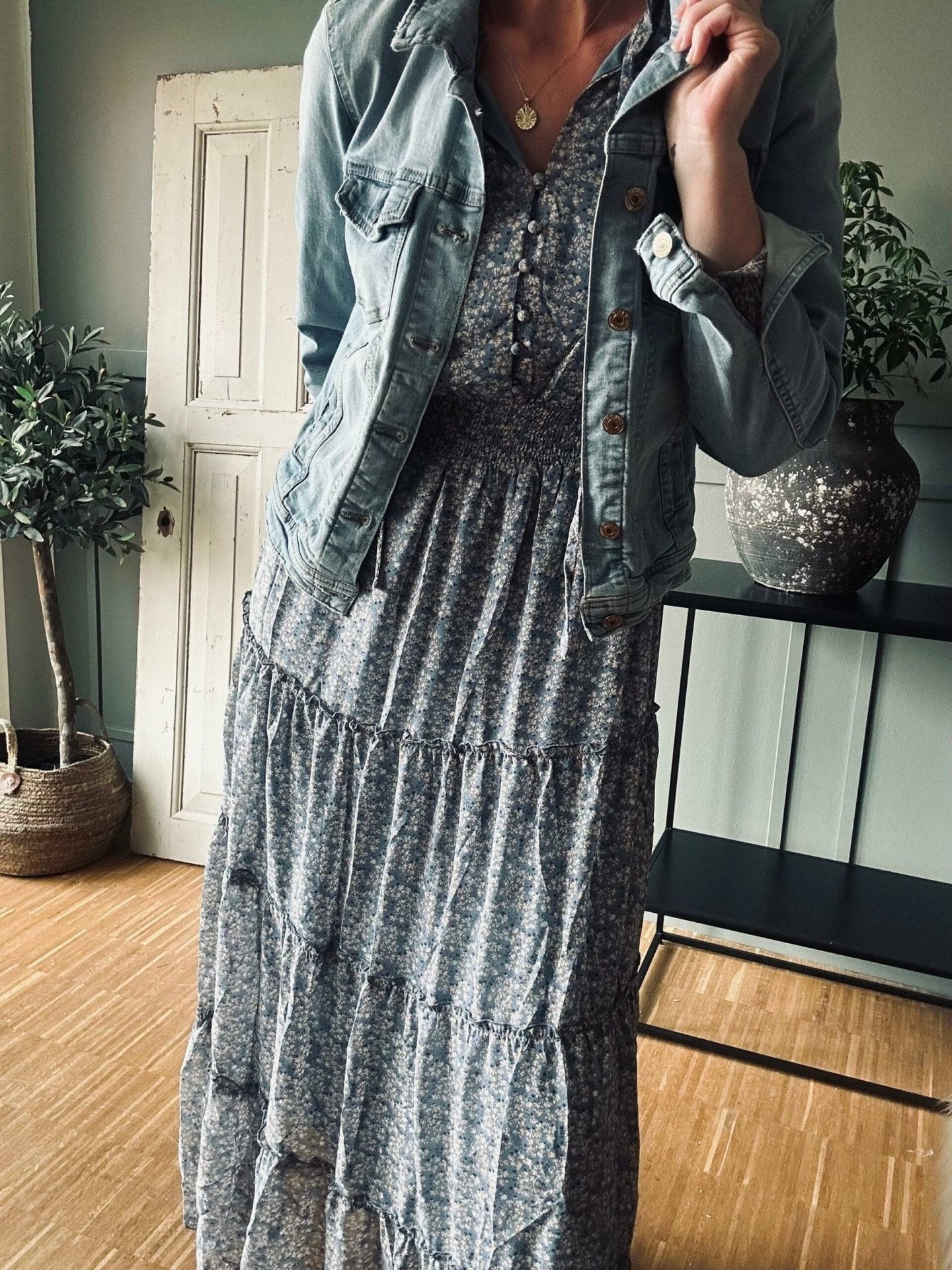 Kjole m. Smock – Dusty blue - VIAMAJA.DK