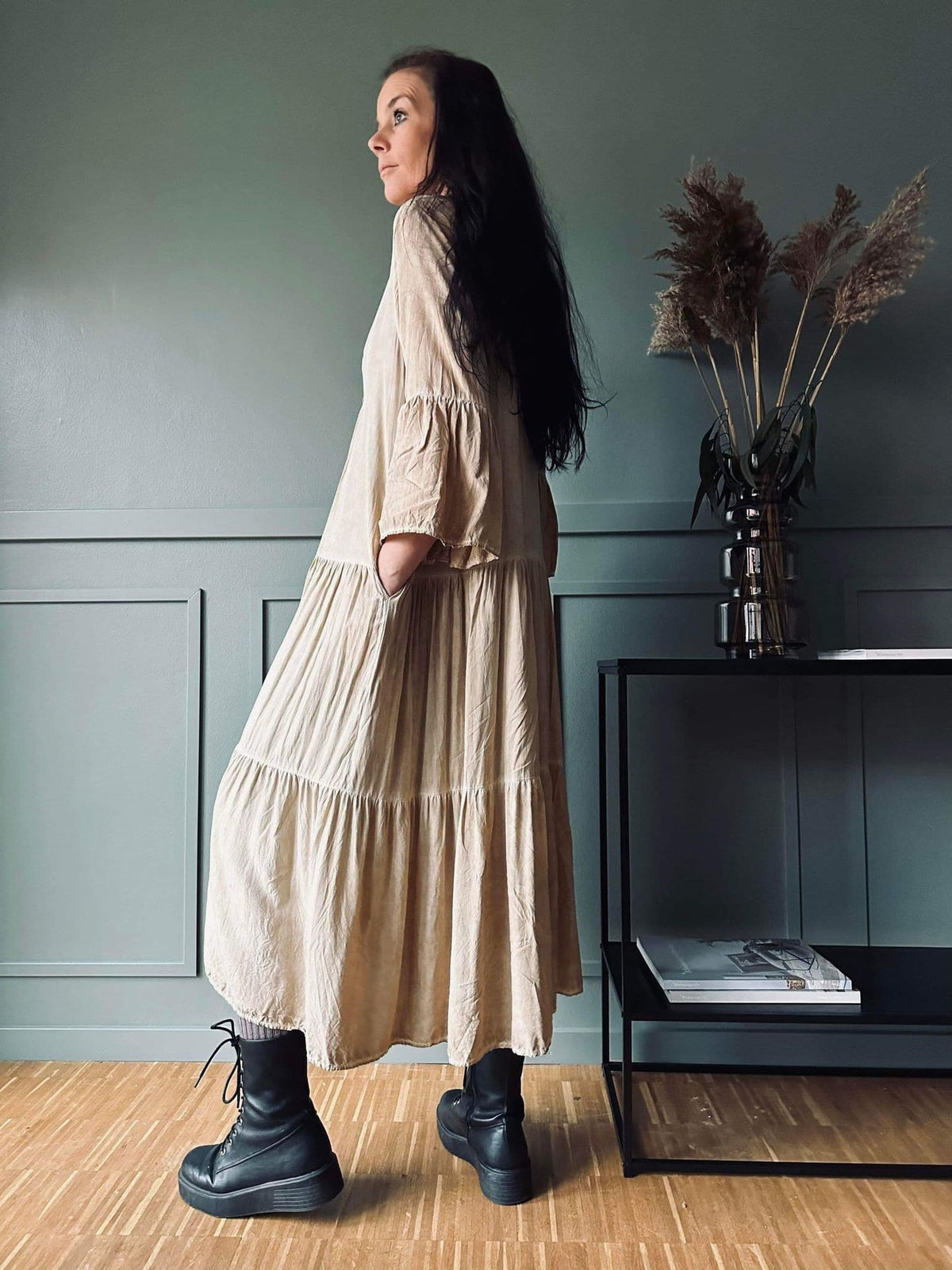 Kjole Silena beige - VIAMAJA.DK