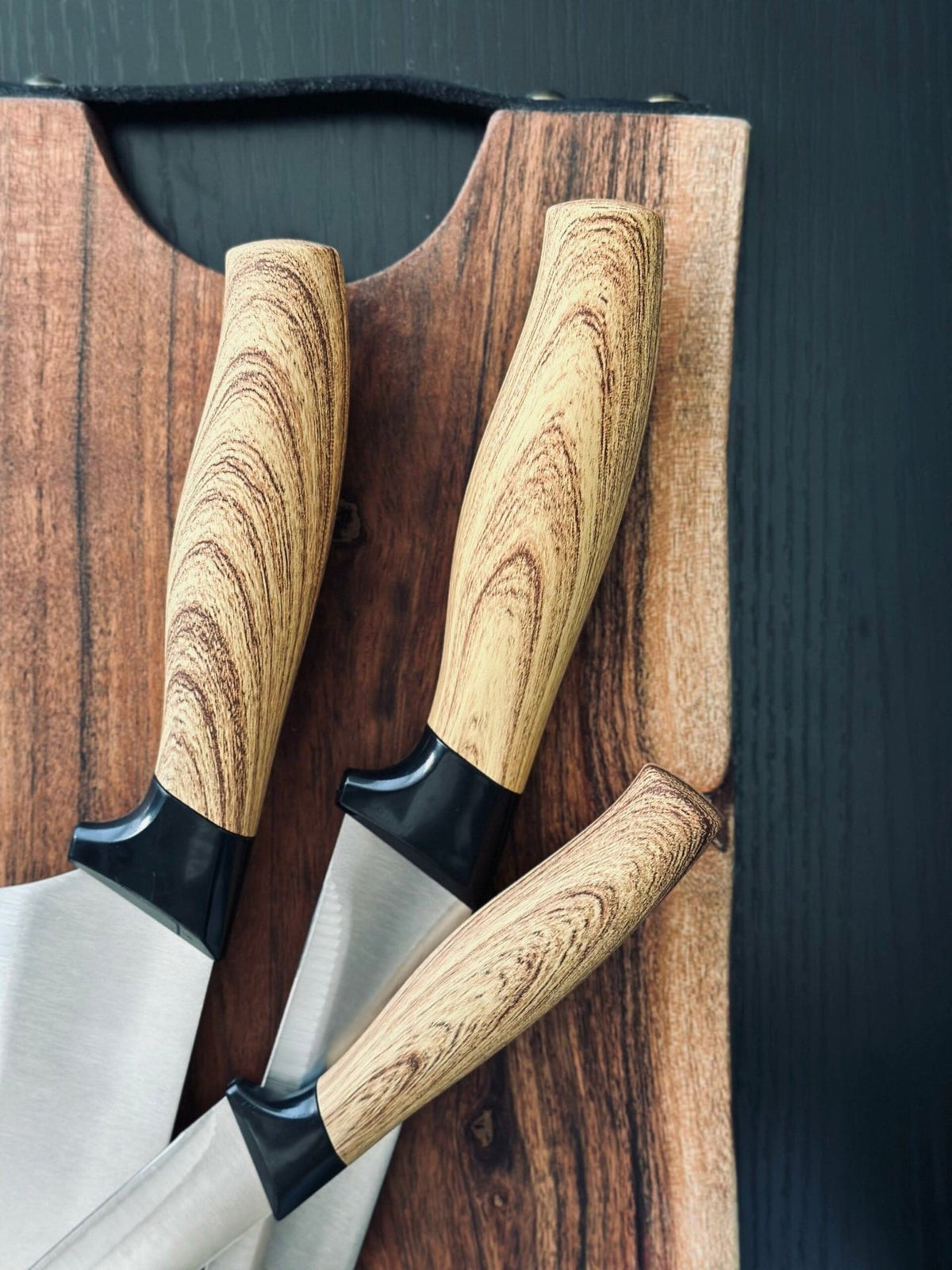 Knivblok med 5 knive og saks - VIAMAJA.DK