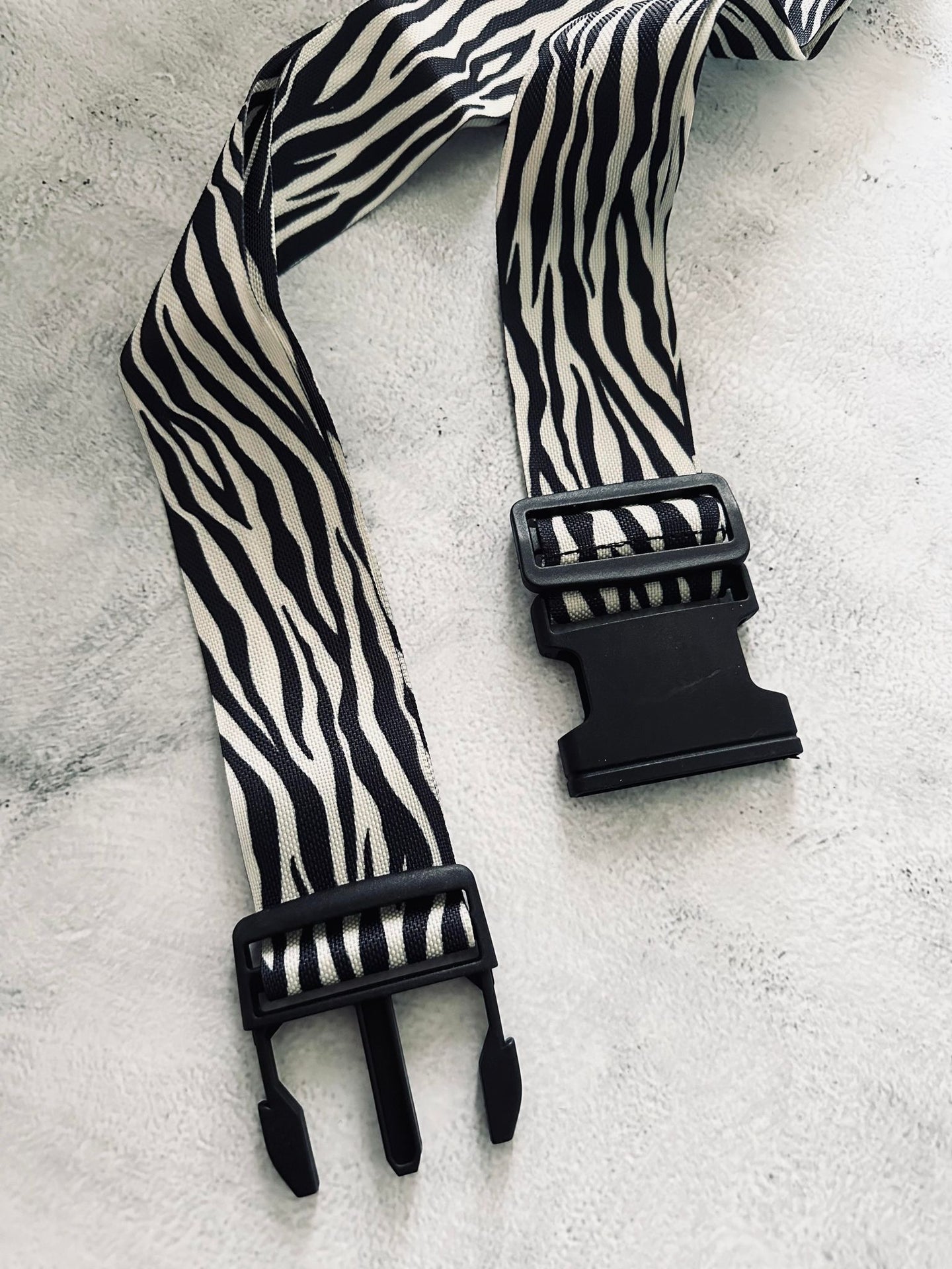 Kuffertbånd – Zebra - VIAMAJA.DK