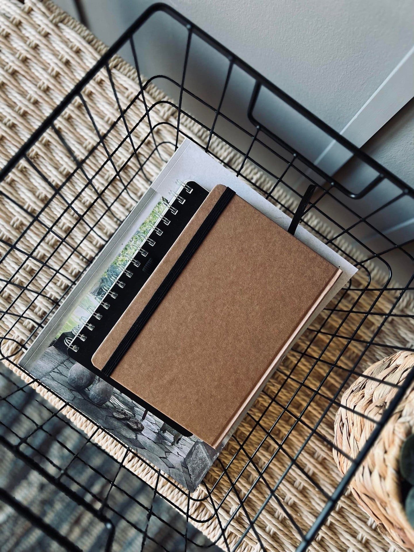 Kurv til opbevaring - Sort metal - VIAMAJA.DK