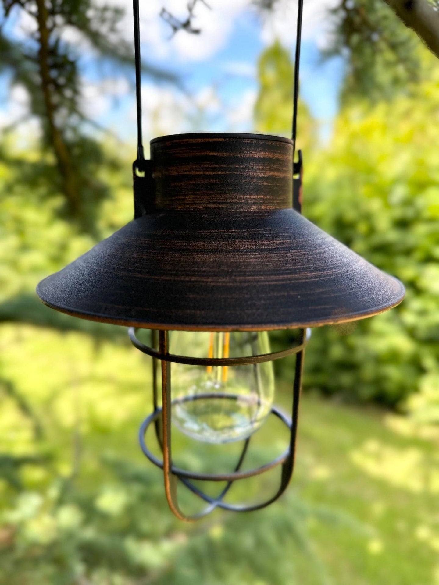 Lampe med solceller – Black factory - VIAMAJA.DK