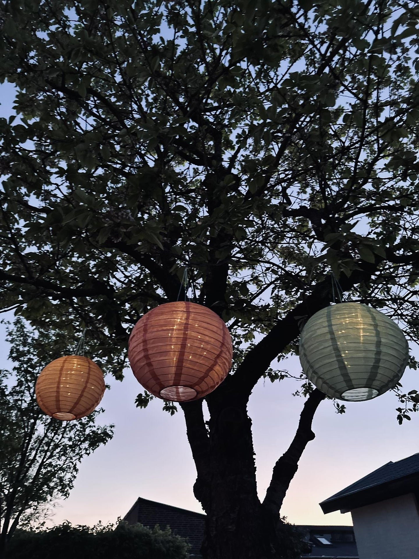 Lampe med solceller Grøn - VIAMAJA.DK