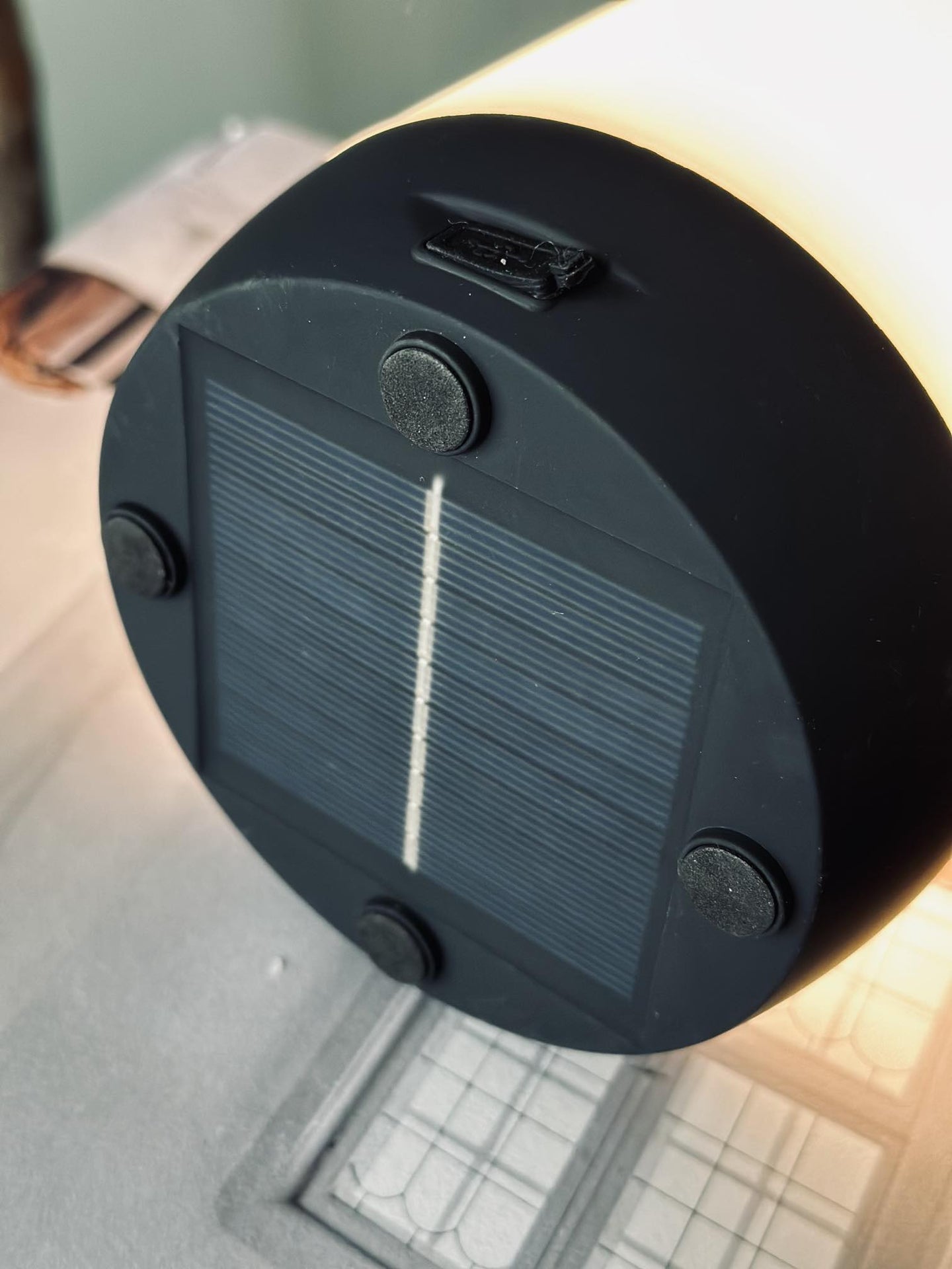 Lampe med solceller og touch - genopladelig Big size - VIAMAJA.DK