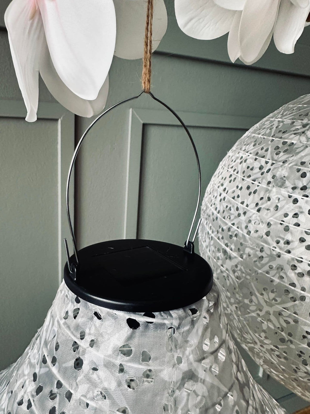 Lampe med solceller Pear – SUMMER WHITE - VIAMAJA.DK