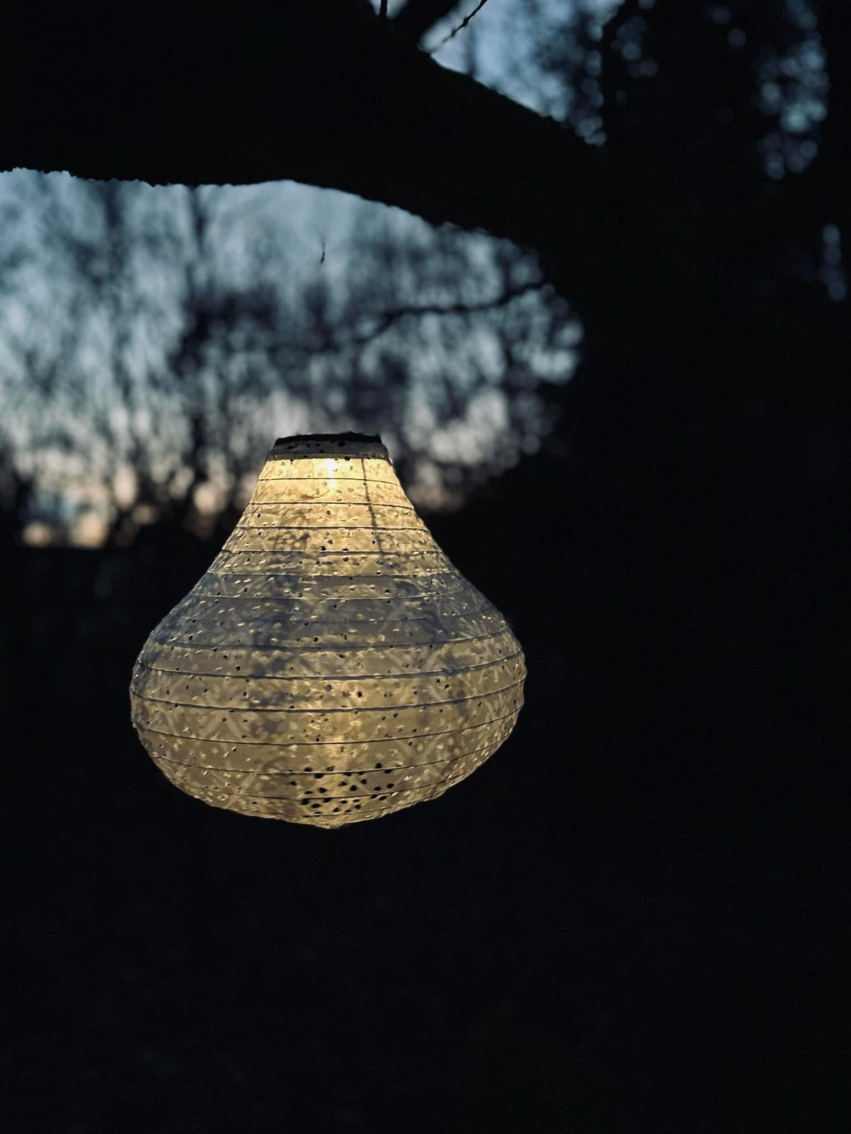 Lampe med solceller Pear – SUMMER WHITE - VIAMAJA.DK