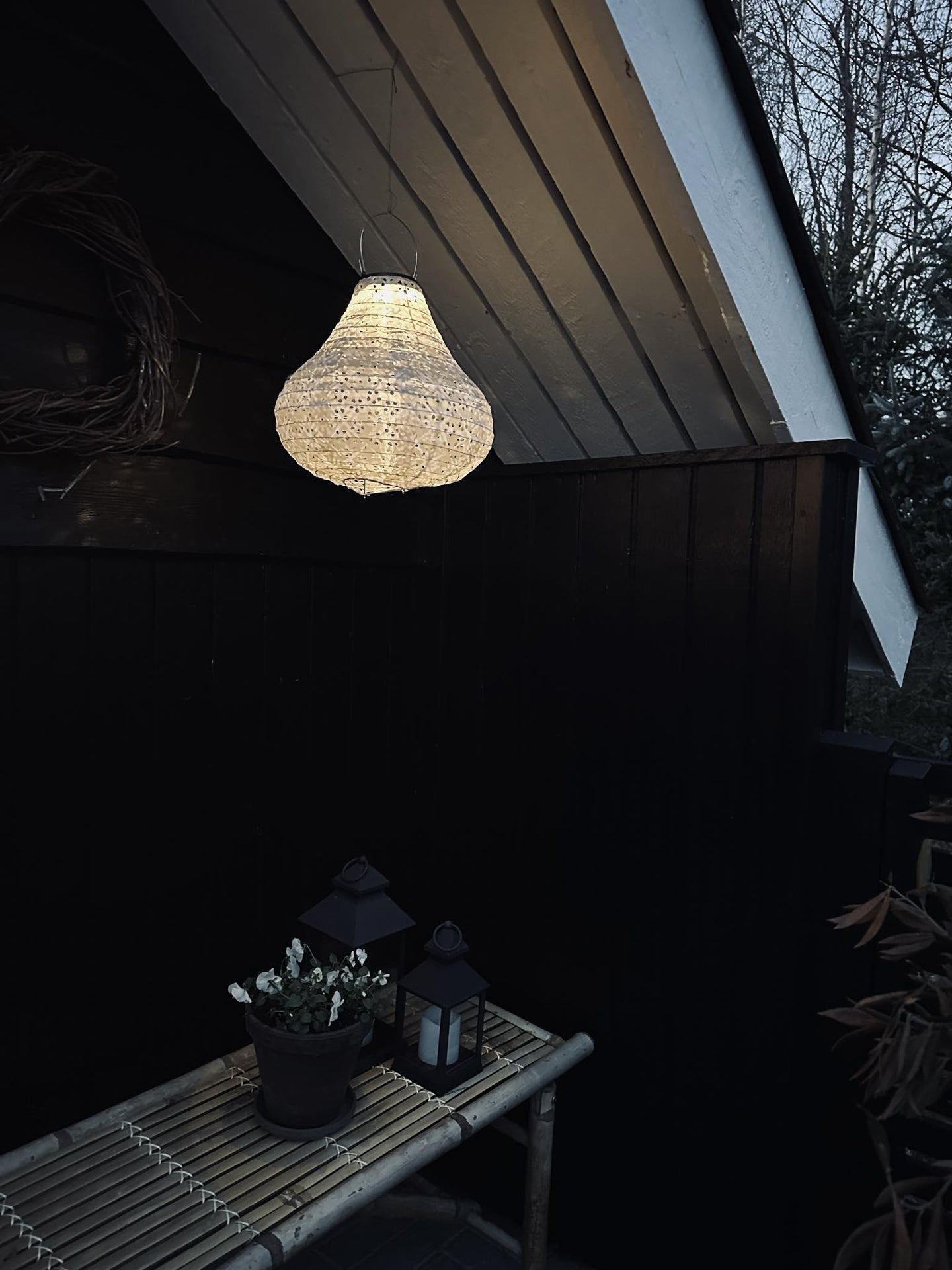 Lampe med solceller Pear – SUMMER WHITE - VIAMAJA.DK