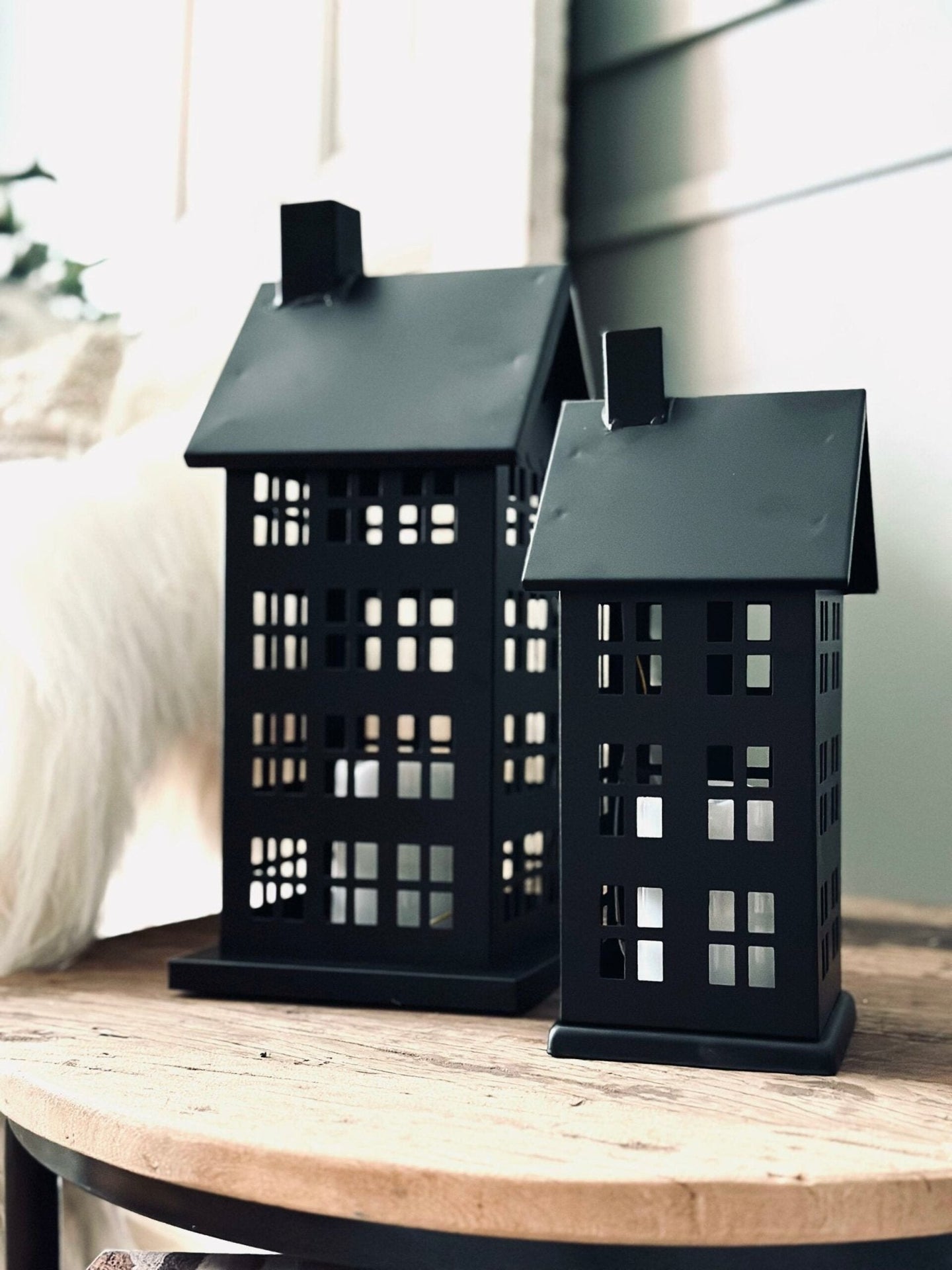 Lanterne hus m. Solceller – Stor - VIAMAJA.DK
