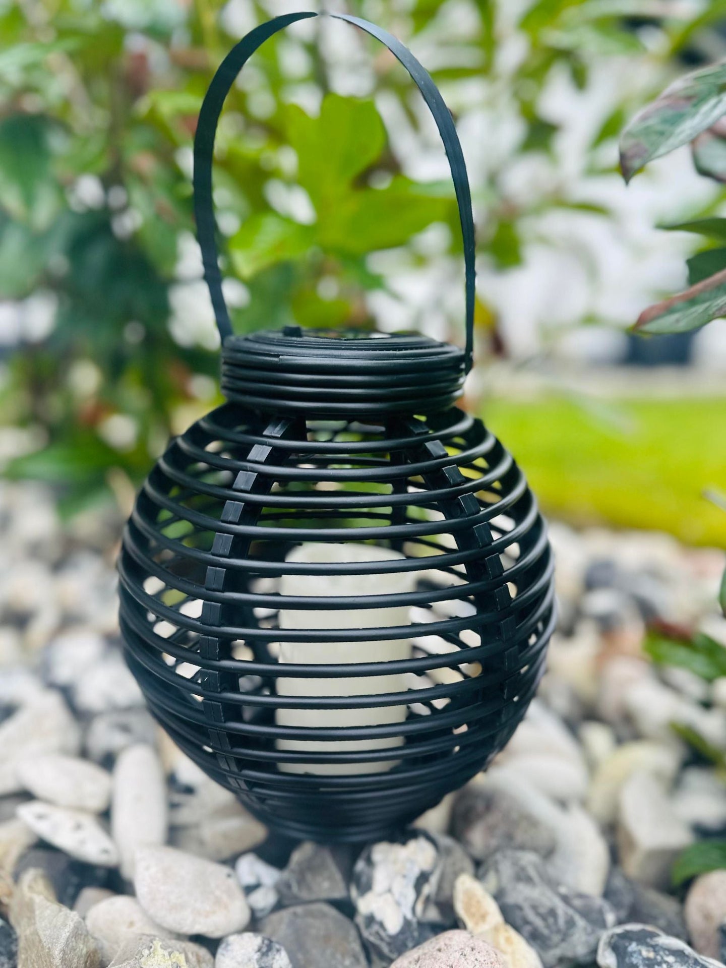 Lanterne med solceller – Black - VIAMAJA.DK