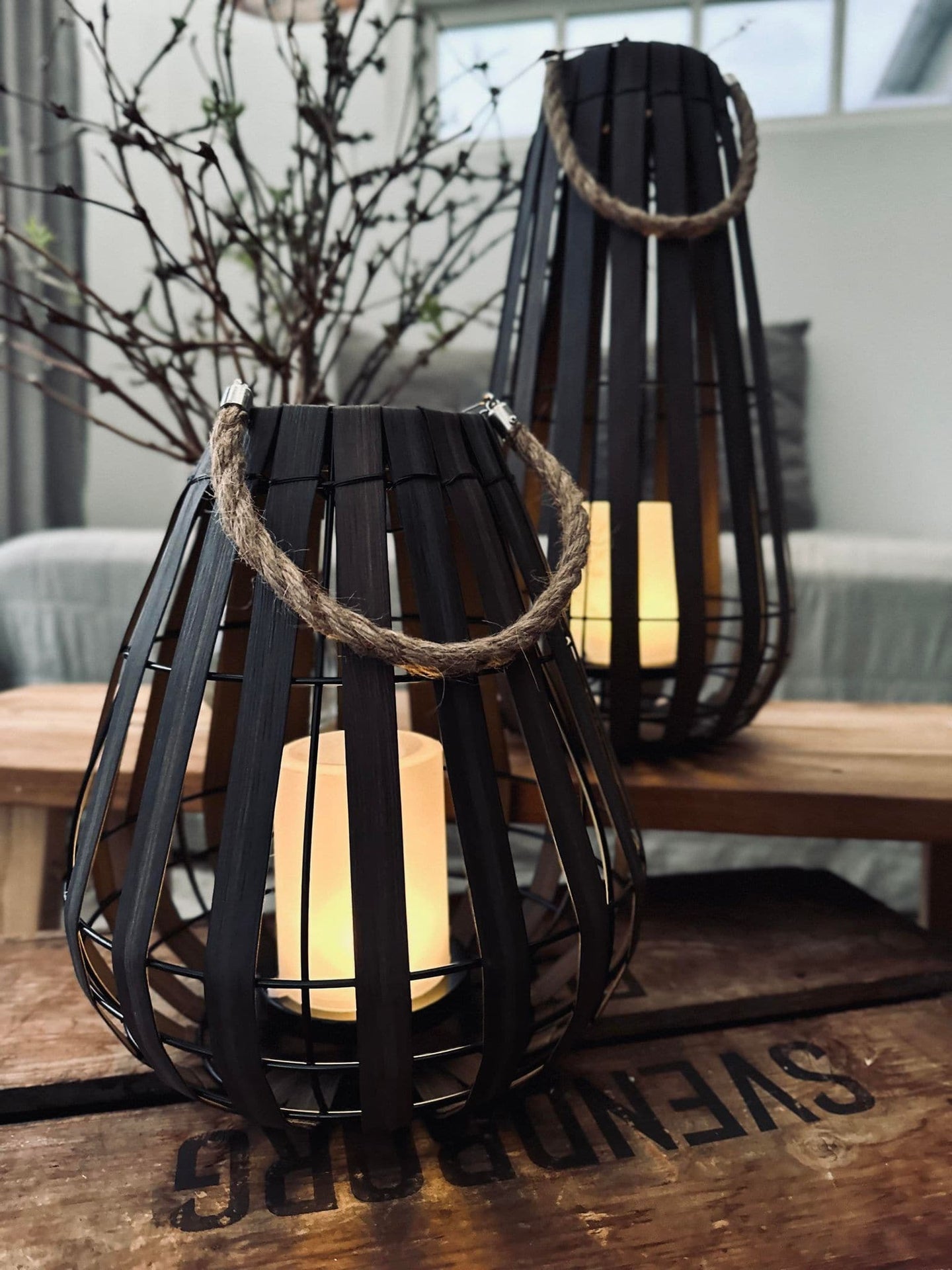 Lanterne med solceller - Dark 30cm - VIAMAJA.DK