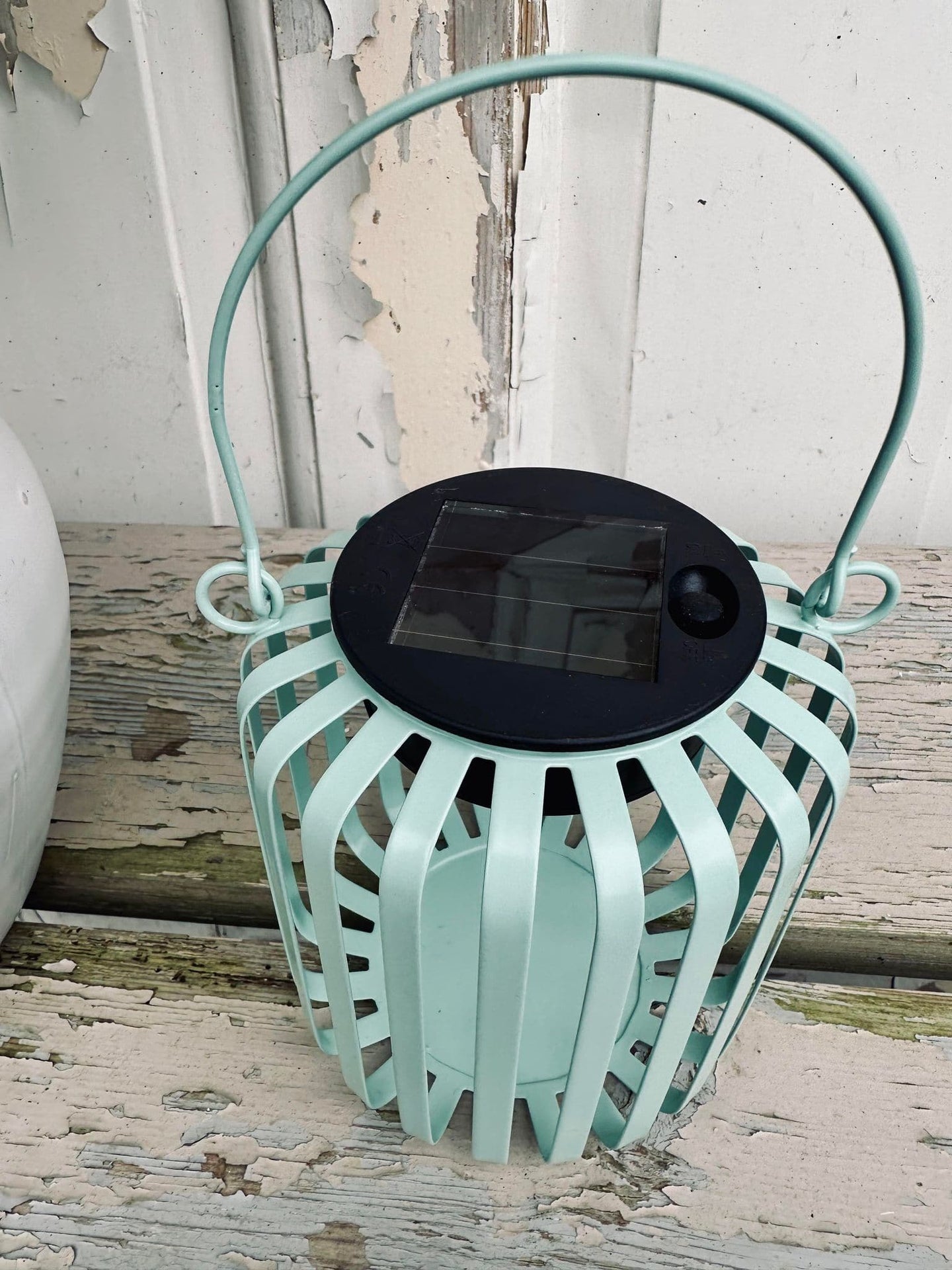 Lanterne med solceller – Duset grøn - VIAMAJA.DK