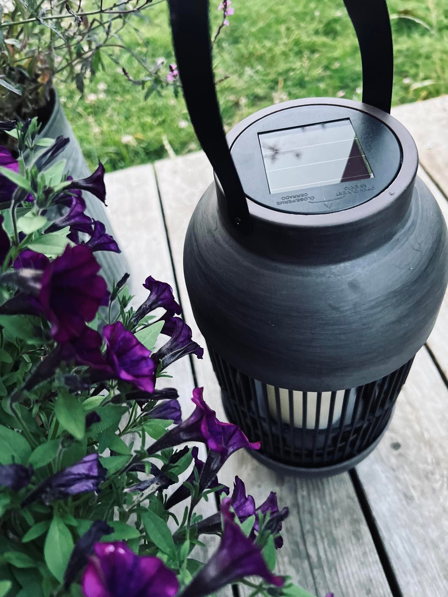 Lanterne med solceller Rattan Høj - Grå - VIAMAJA.DK