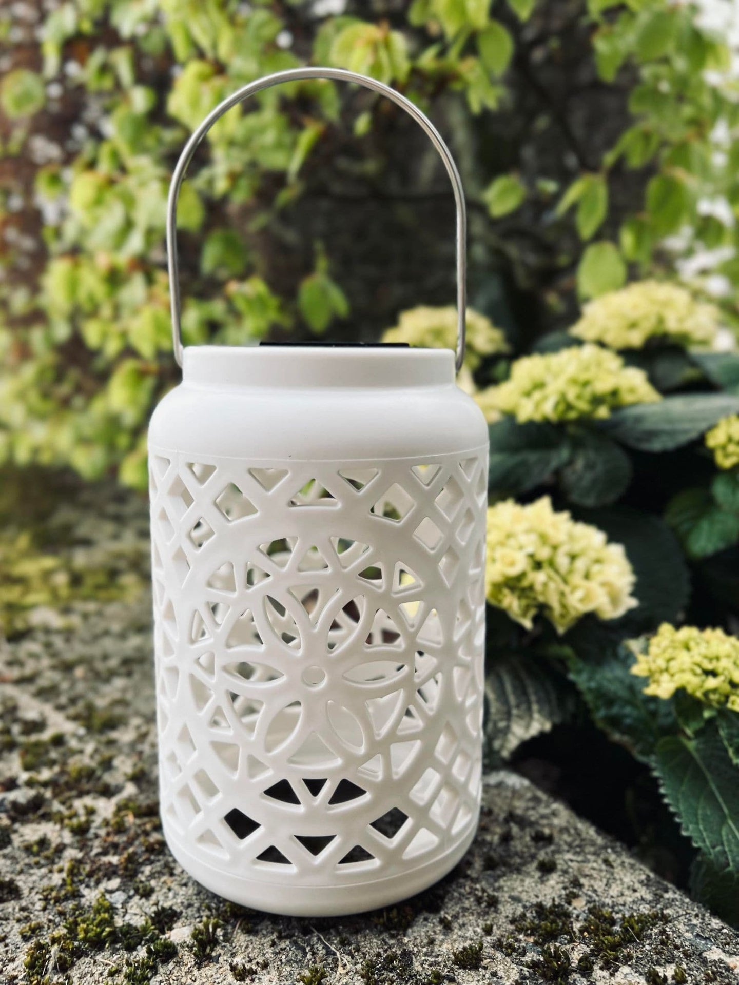 Lanterne med solceller - WHITE BOHEME - VIAMAJA.DK