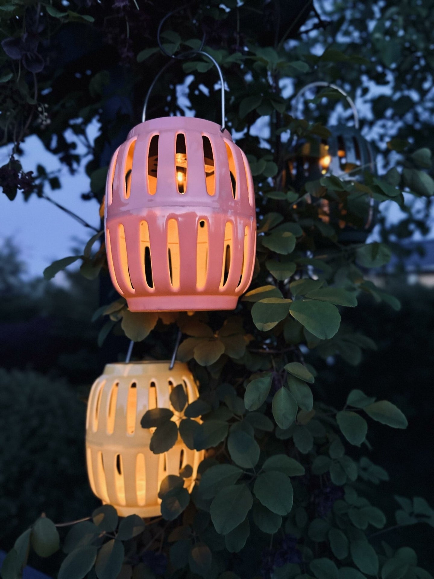 Lanterne med solceller – Yellow summer - VIAMAJA.DK