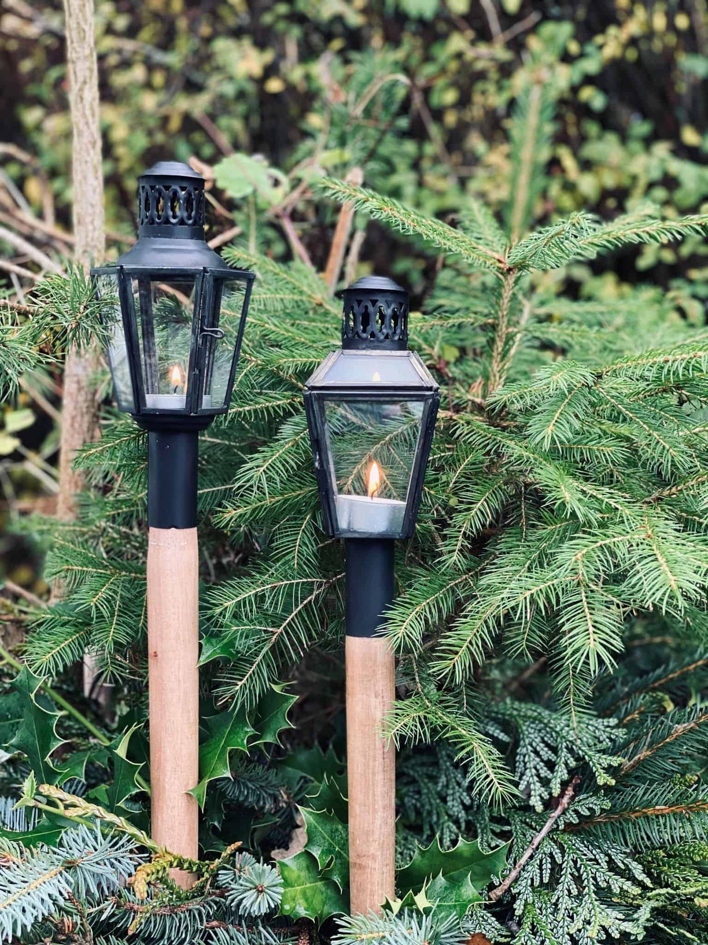 Lanterne på træspyd // Sæt af 2 stk ass - VIAMAJA.DK