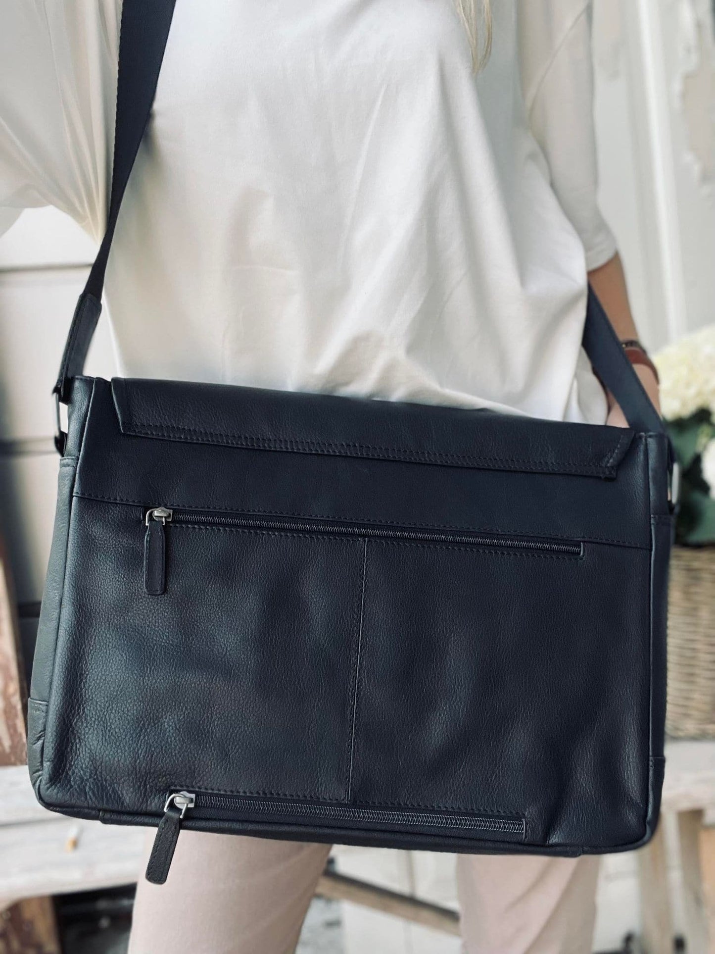 Laptop messenger - Black - VIAMAJA.DK