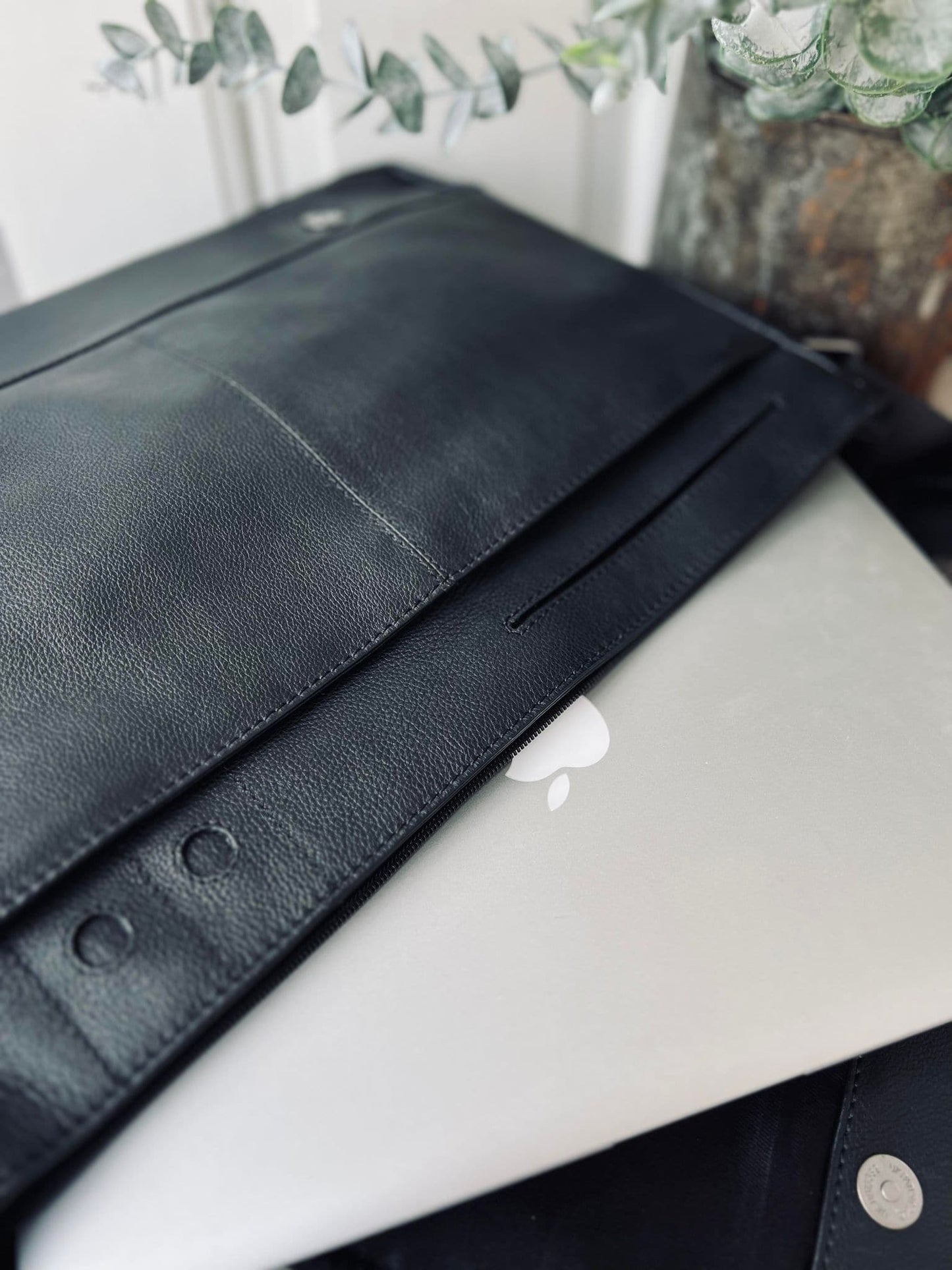 Laptop messenger - Black - VIAMAJA.DK