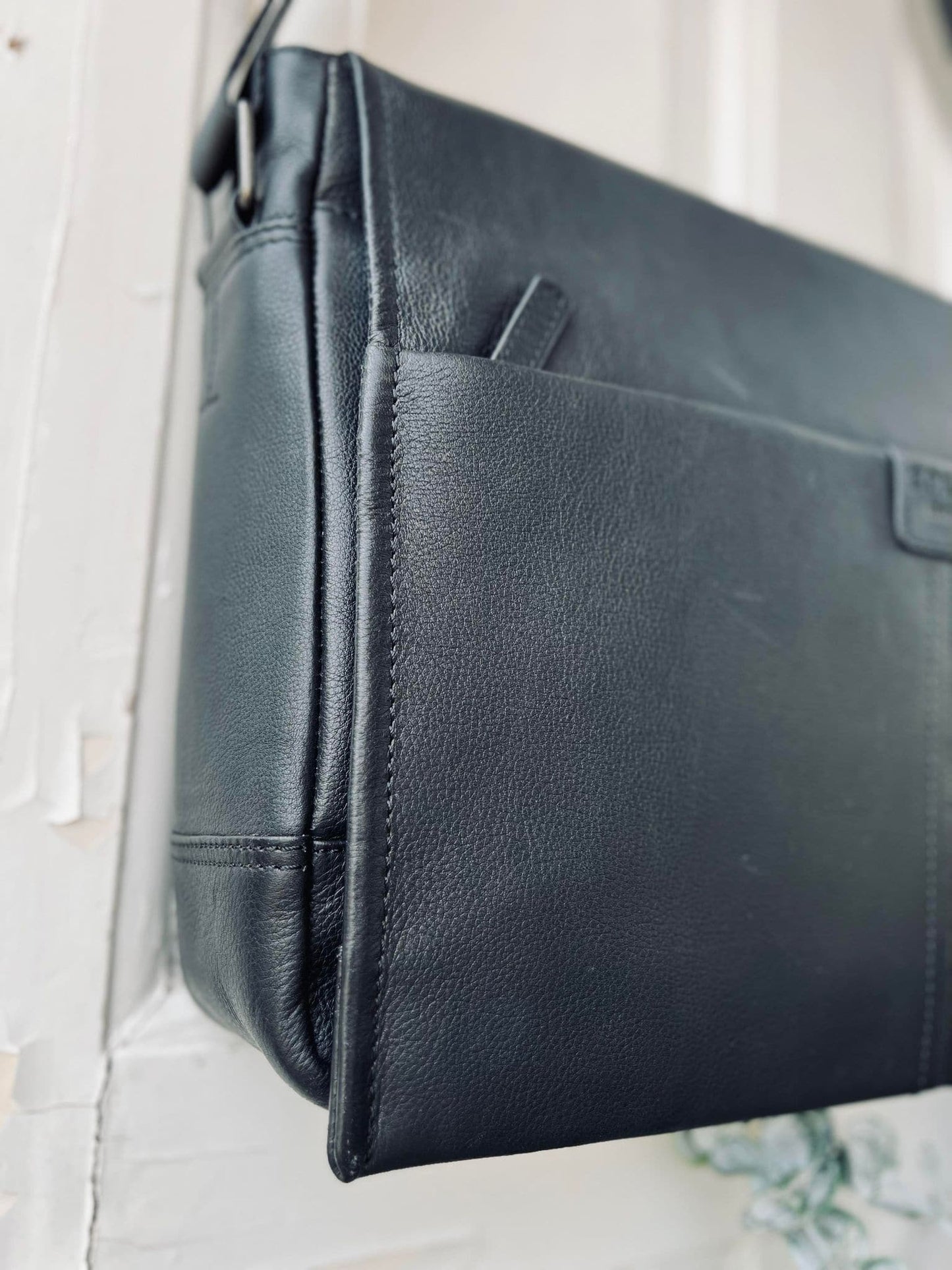 Laptop messenger - Black - VIAMAJA.DK