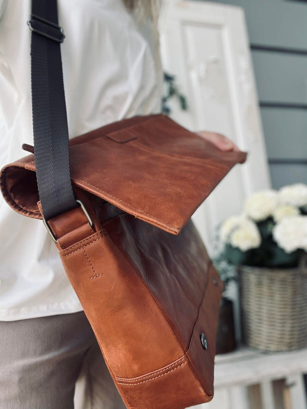 Laptop messenger - Cognac - VIAMAJA.DK