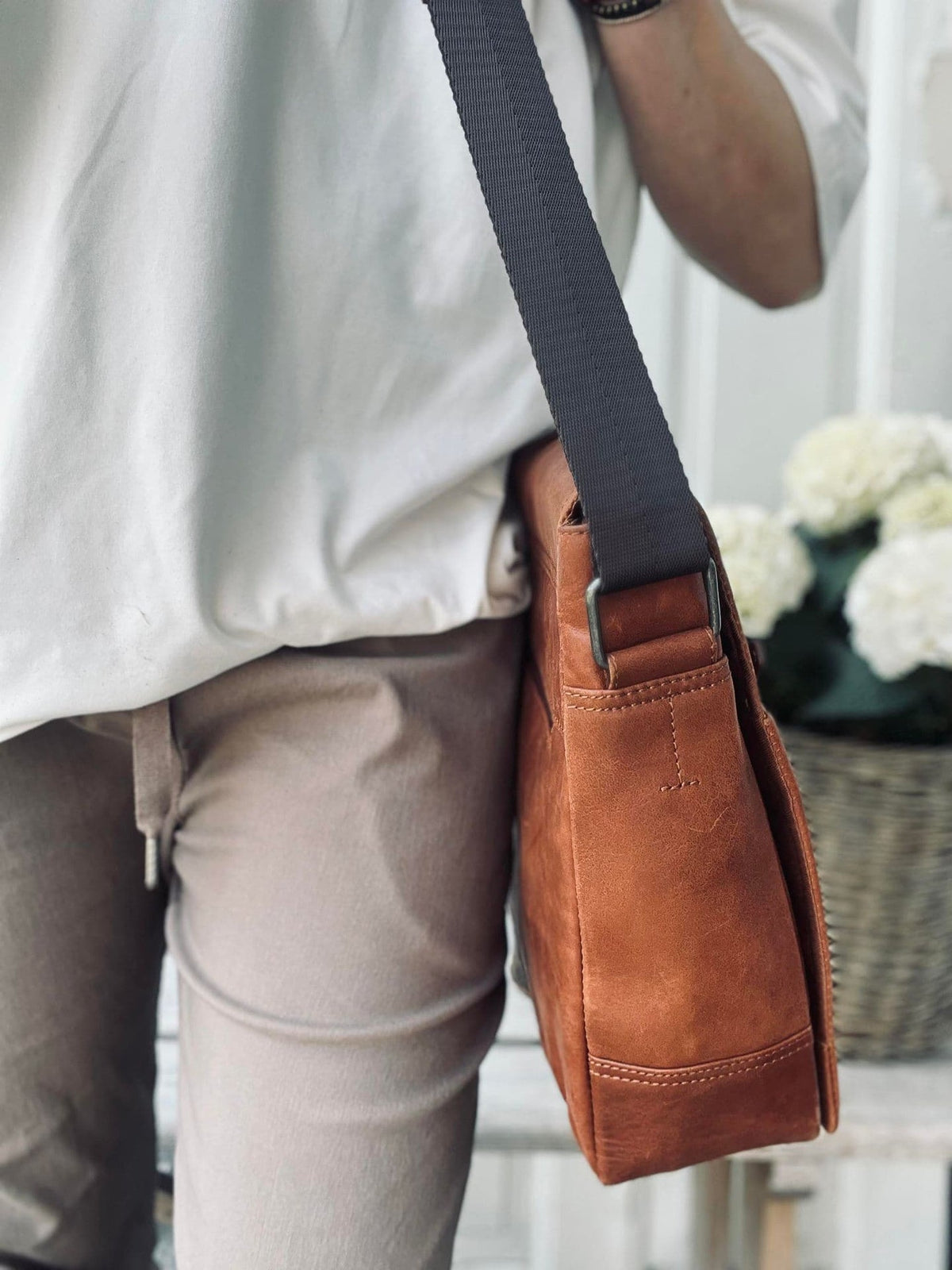 Laptop messenger - Cognac - VIAMAJA.DK