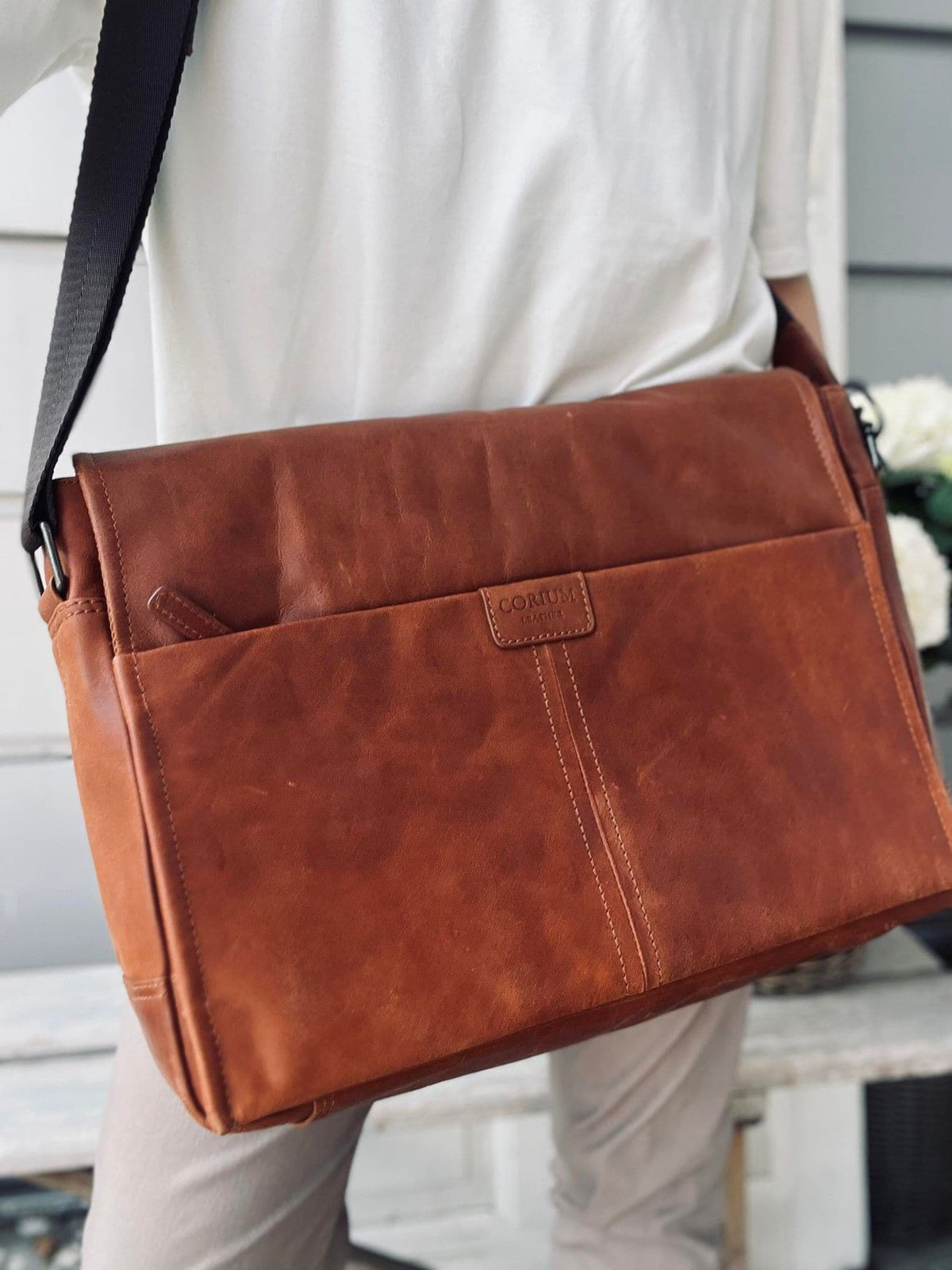 Laptop messenger - Cognac - VIAMAJA.DK