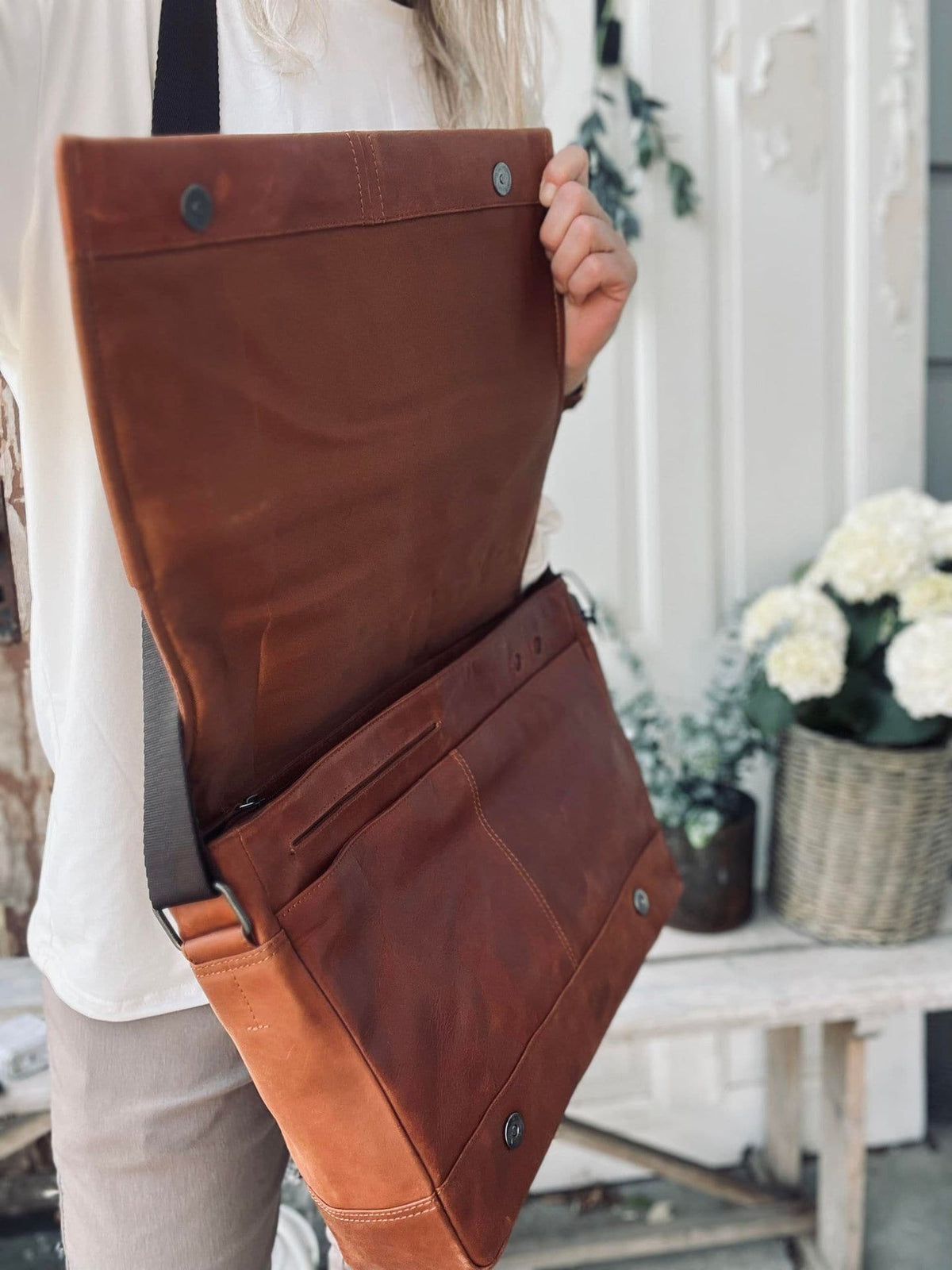 Laptop messenger - Cognac - VIAMAJA.DK