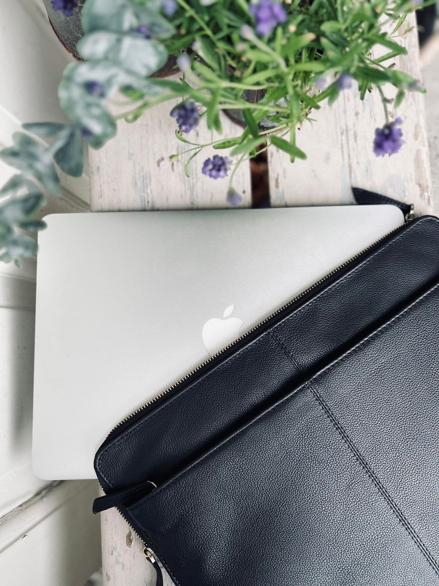 Laptop sleeve - BLACK LEATHER - VIAMAJA.DK