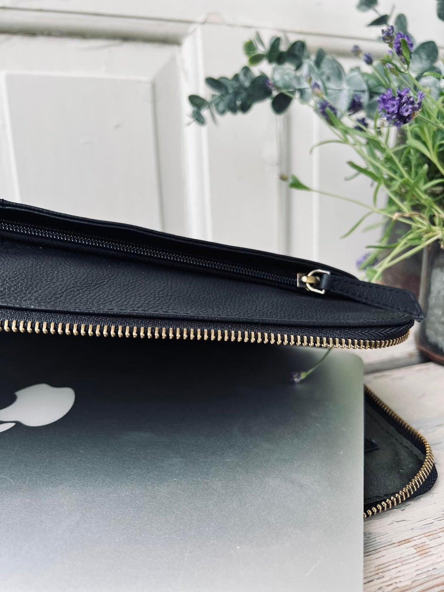 Laptop sleeve - BLACK LEATHER - VIAMAJA.DK