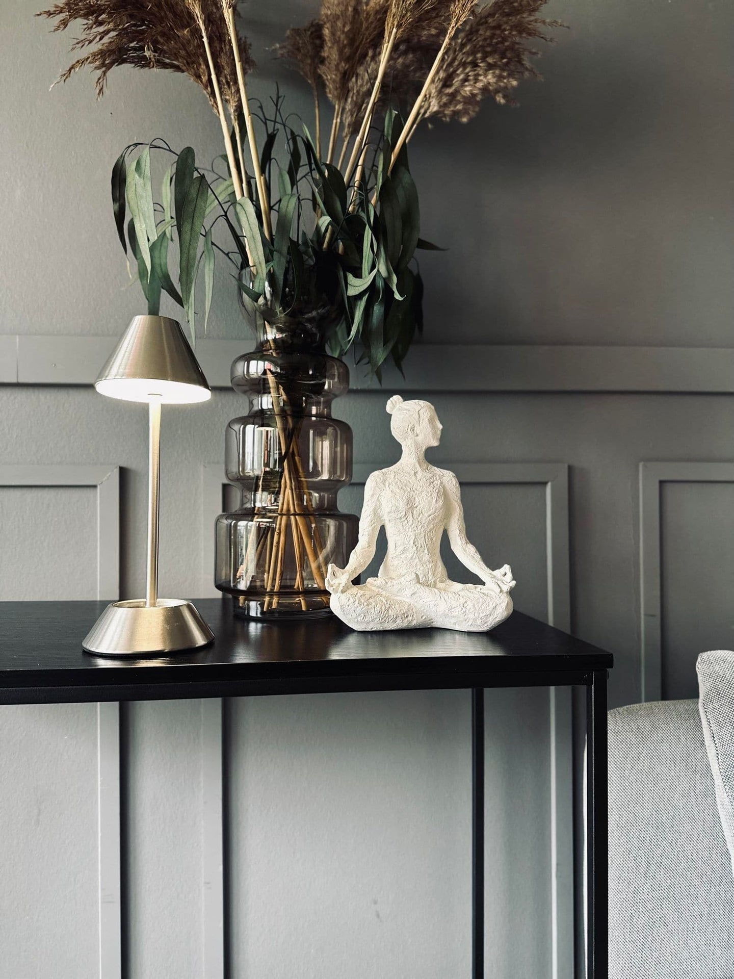 LED bordlampe Silver - genopladelig - VIAMAJA.DK