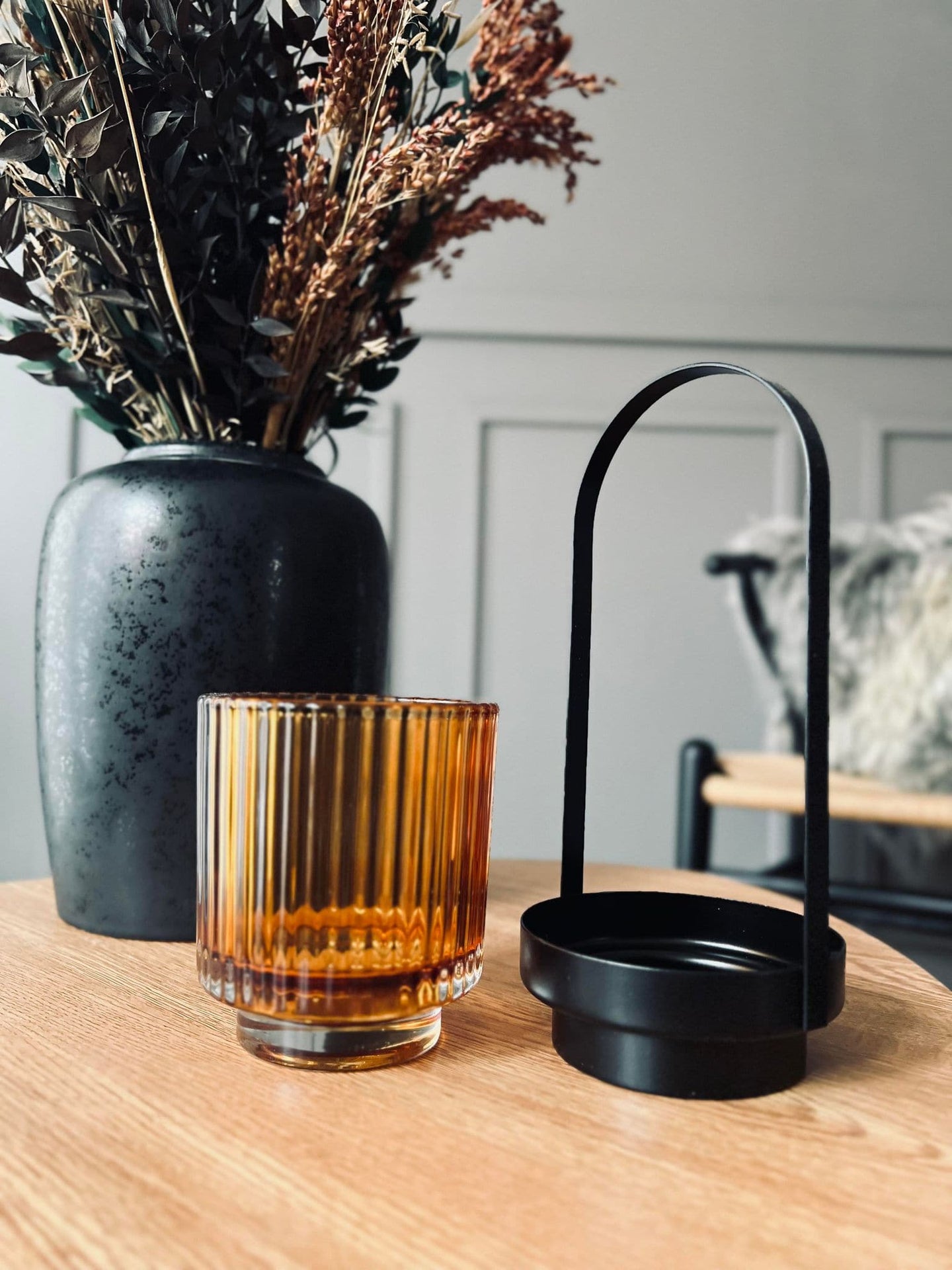 Lysestage / lanterne m. hank - Ravfarvet glas - VIAMAJA.DK