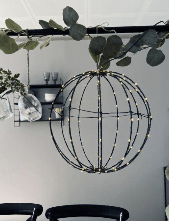Lyskugle - 120 LED lys - Batteriboks med timer - VIAMAJA.DK