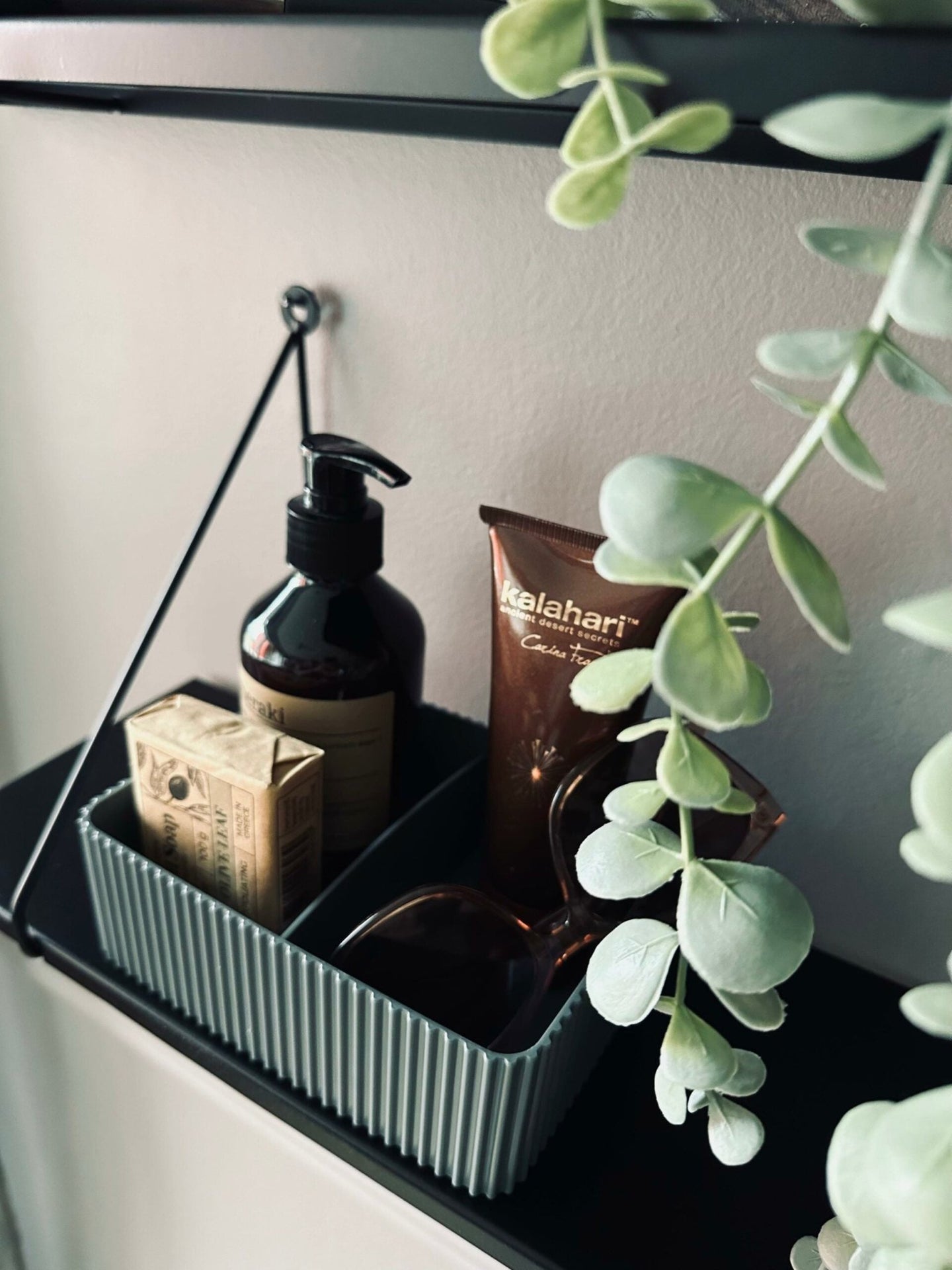 Makeup organiser med opdeling – Grå - VIAMAJA.DK