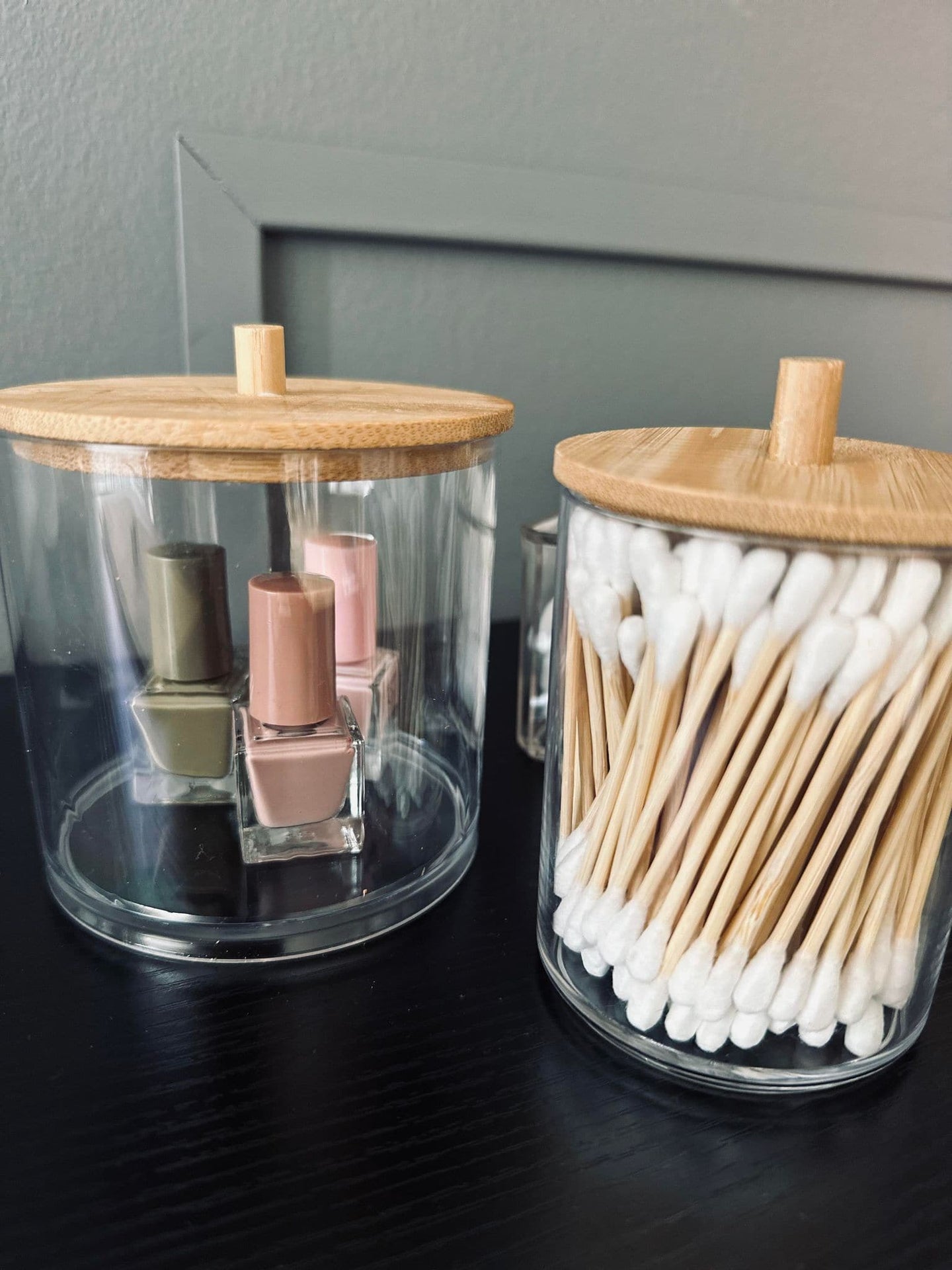 Makeup organizer - Akryl og bambus - VIAMAJA.DK