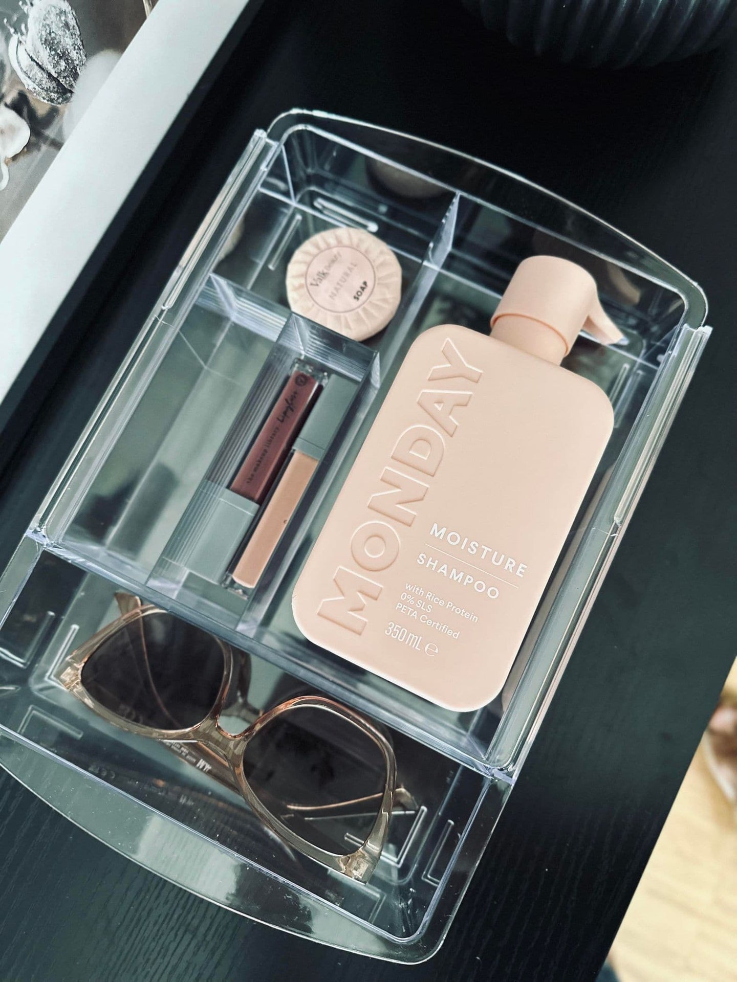 Makeup organizer i Akryl - Justerbar - VIAMAJA.DK