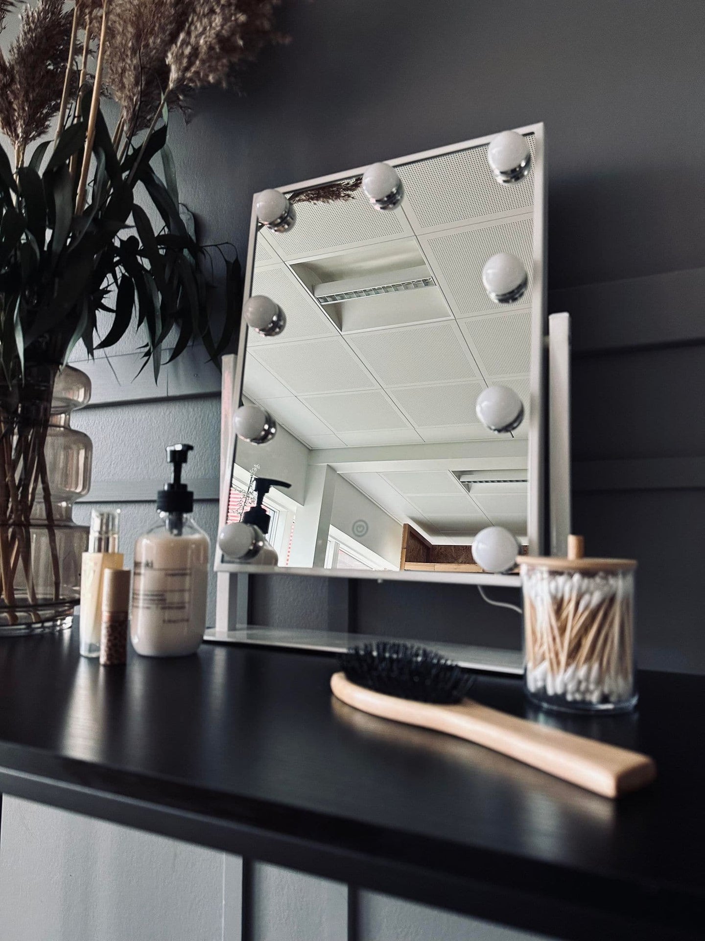 Make-up-Spiegel mit Beleuchtung - VIAMAJA.DK