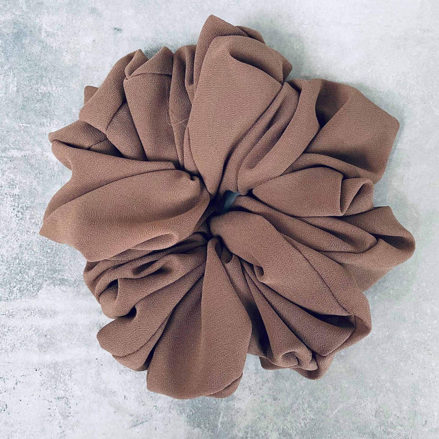 MEGA Scrunchie - Beige - VIAMAJA.DK