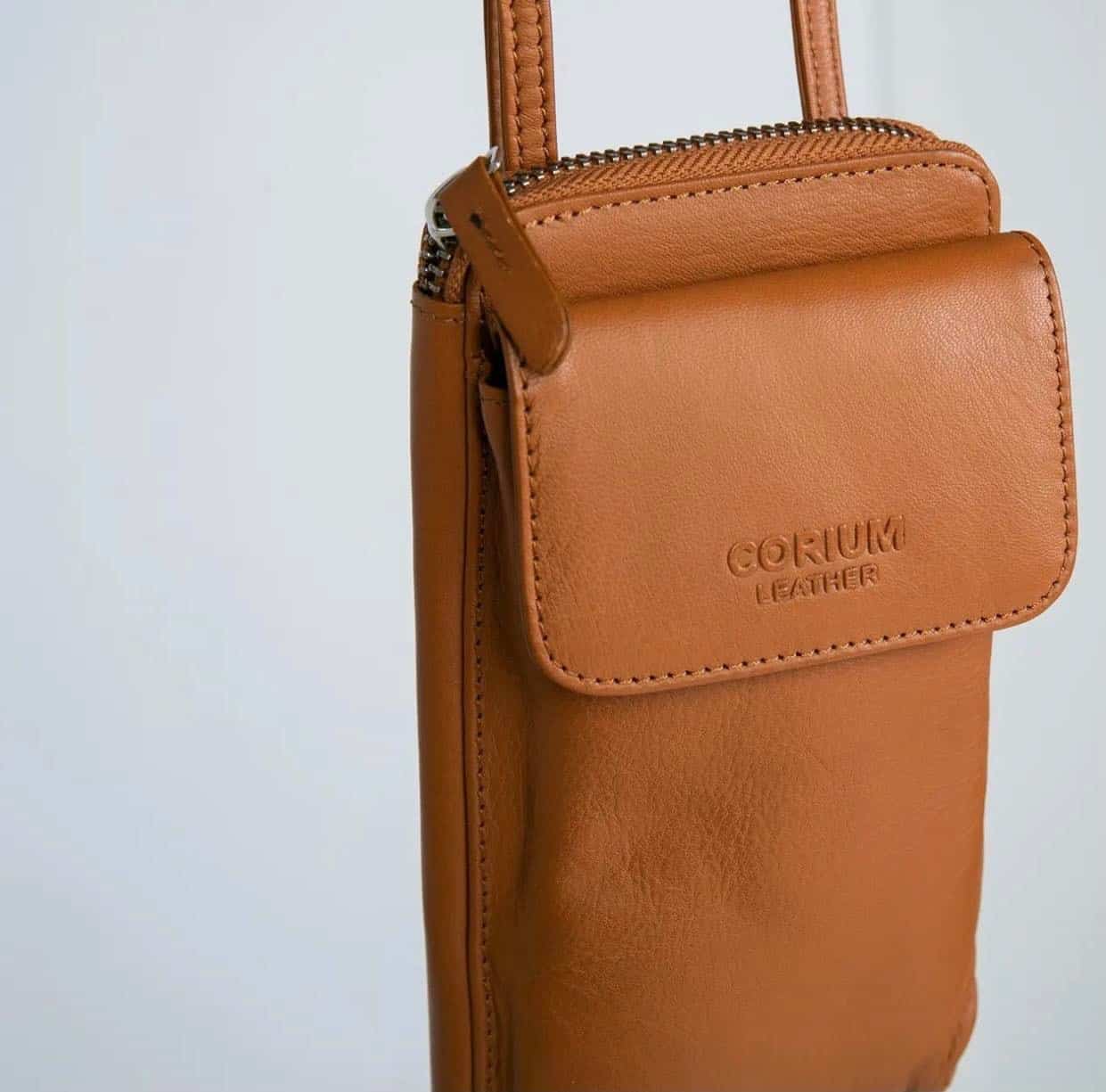 Mobil crossbody FREJA Cognac, Cognac skind - VIAMAJA.DK