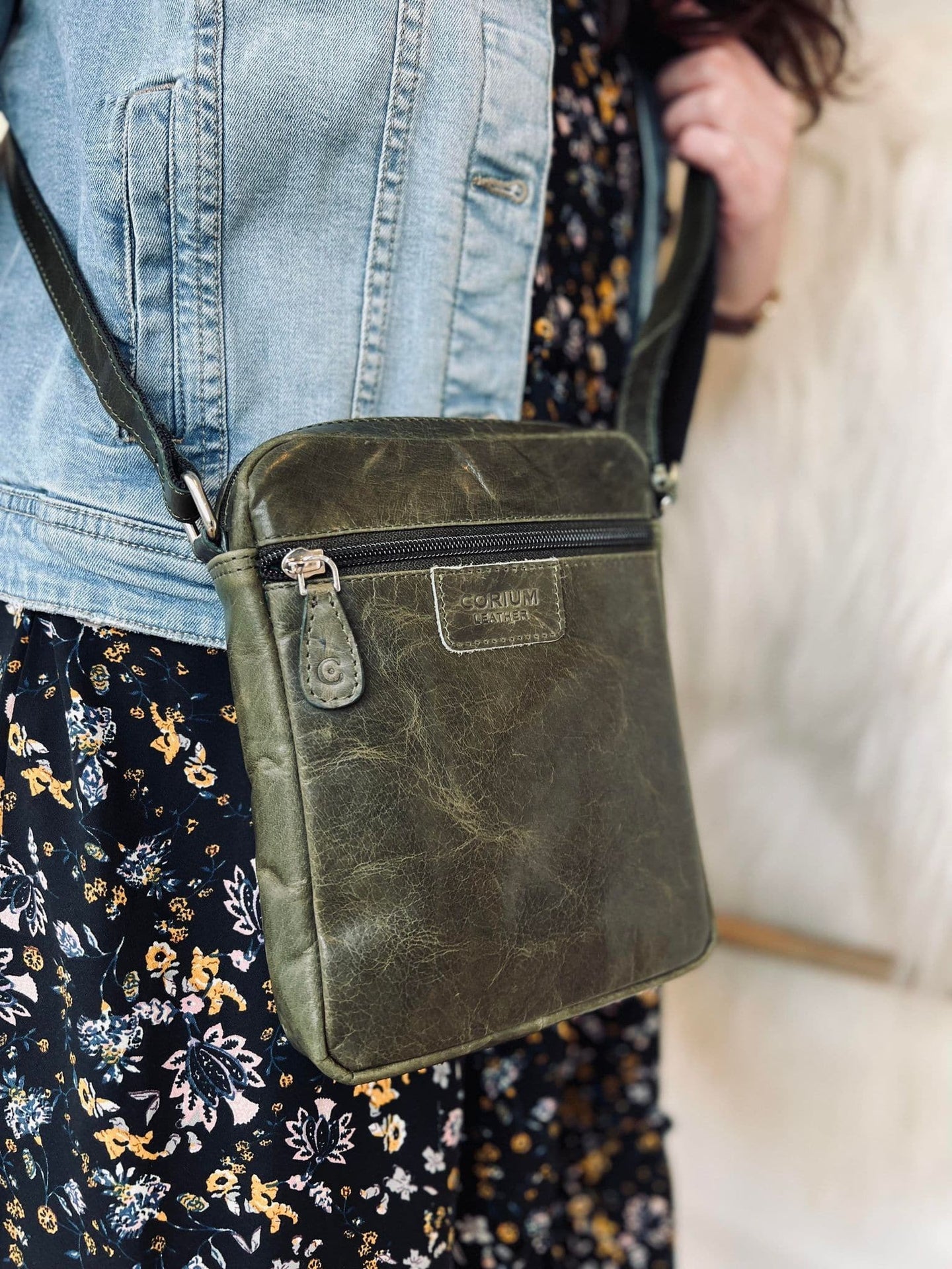 Mobiltaske / Crossover – Green Daily - VIAMAJA.DK