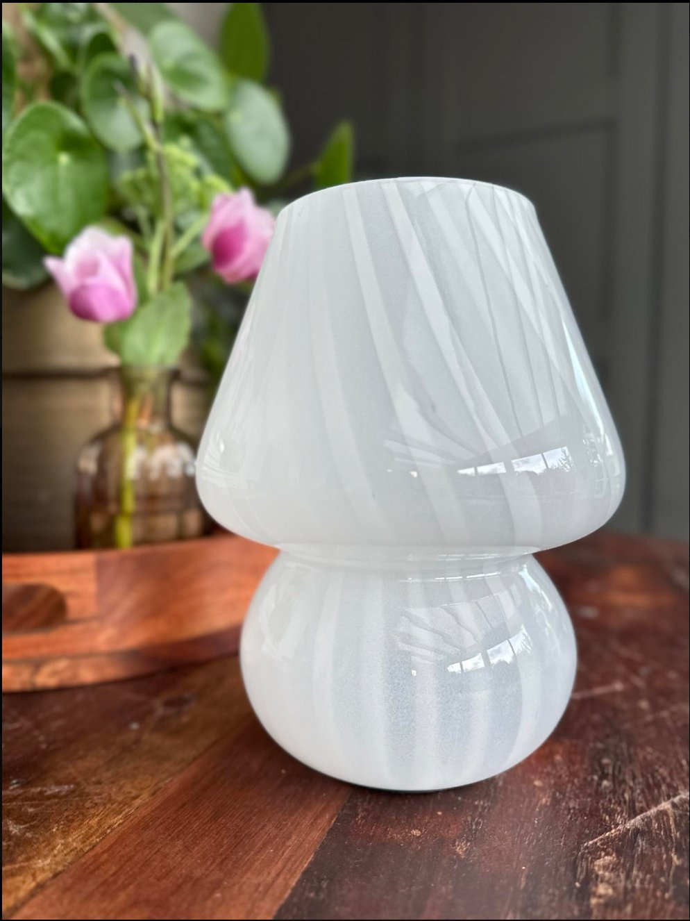 Mushroom bordlampe - White - VIAMAJA.DK