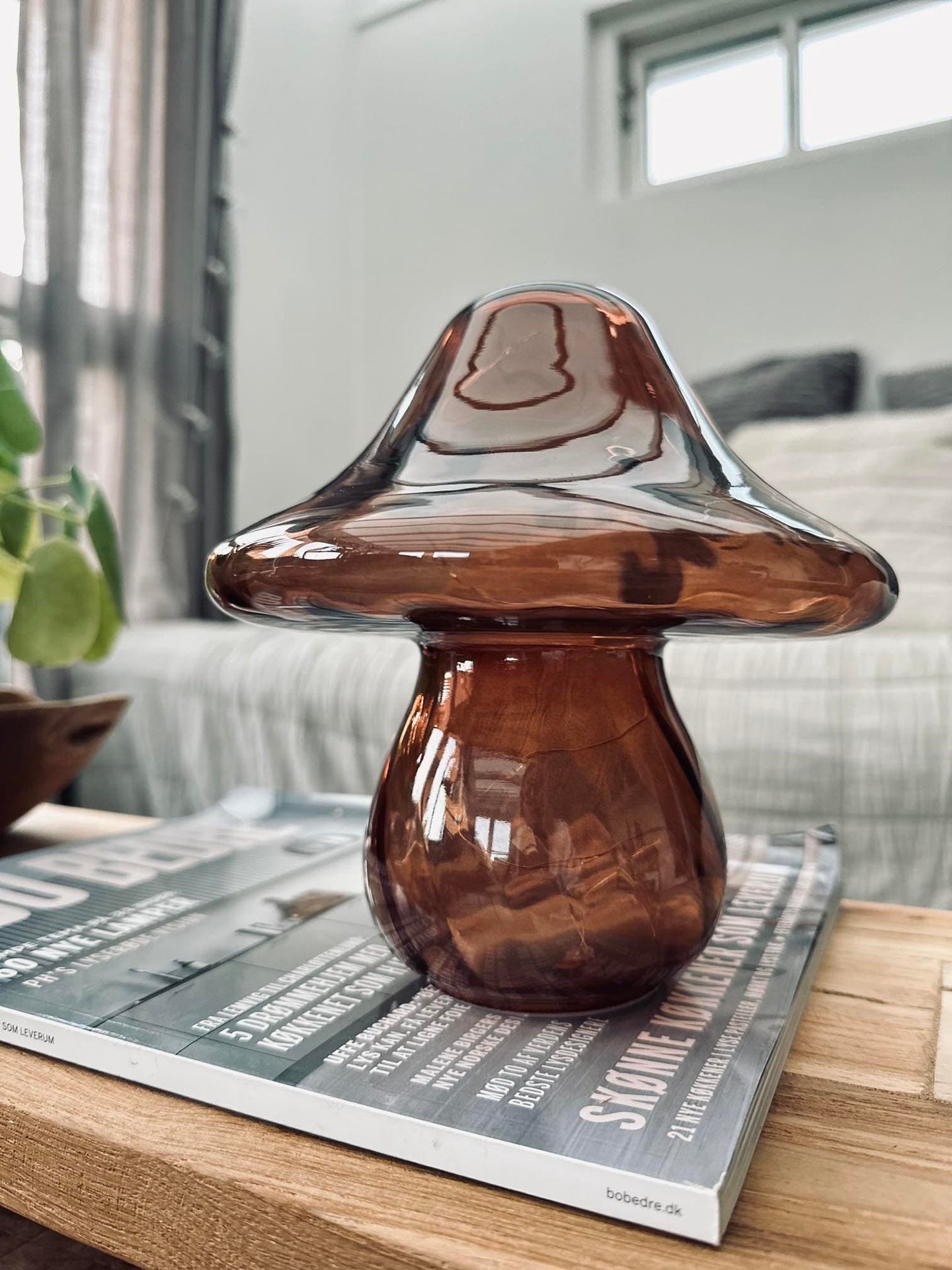 MUSHROOM Lampe med LED 18cm - Mørk brun - VIAMAJA.DK
