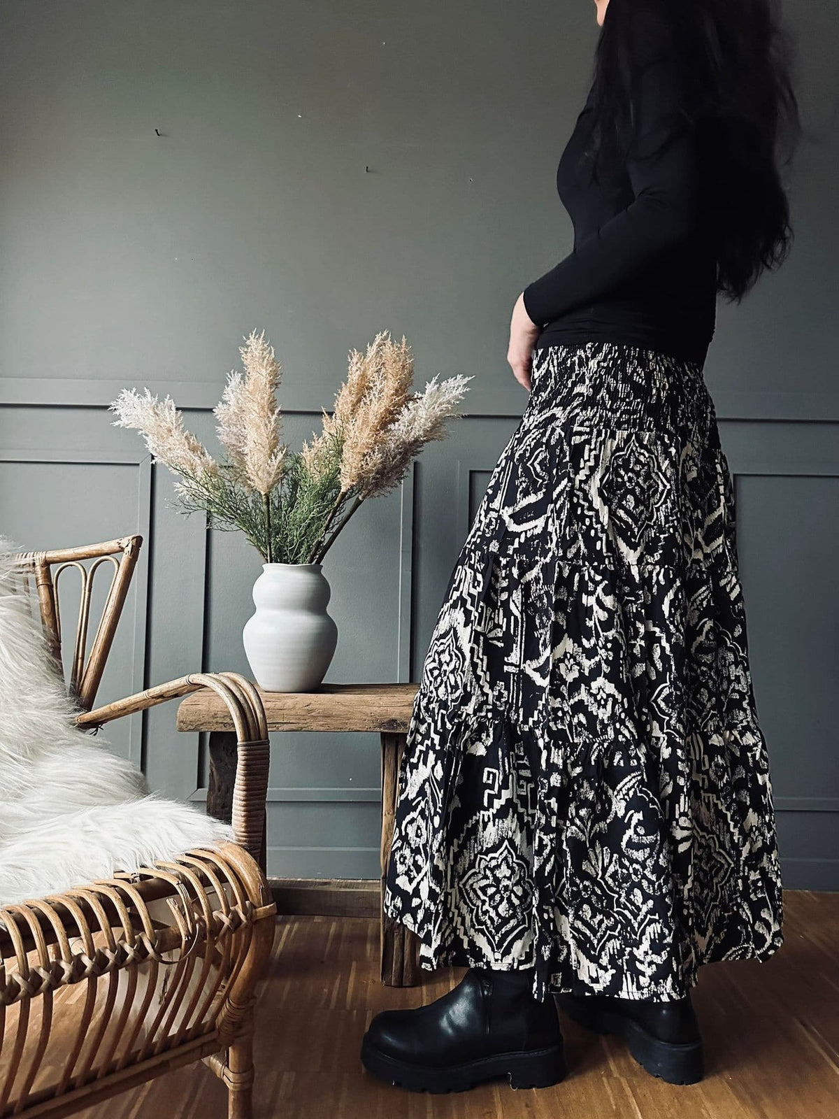 Nederdel Boho Inka black - VIAMAJA.DK