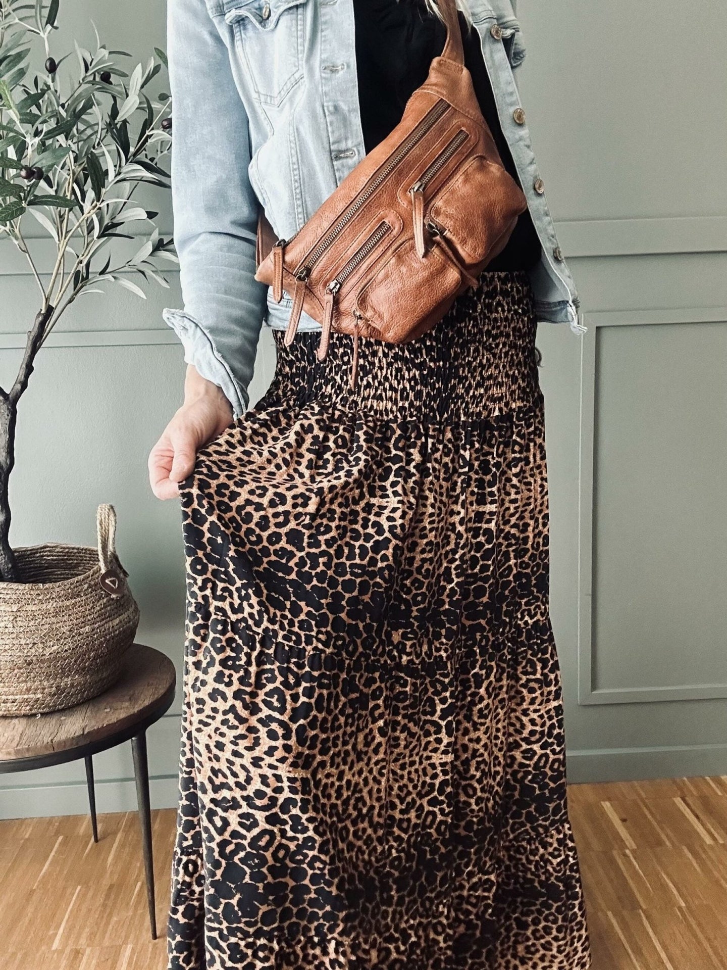 Nederdel med smock – Dark Leopard - VIAMAJA.DK
