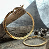 Ohrringe Hallie Twist Hoop 50 mm - vergoldet